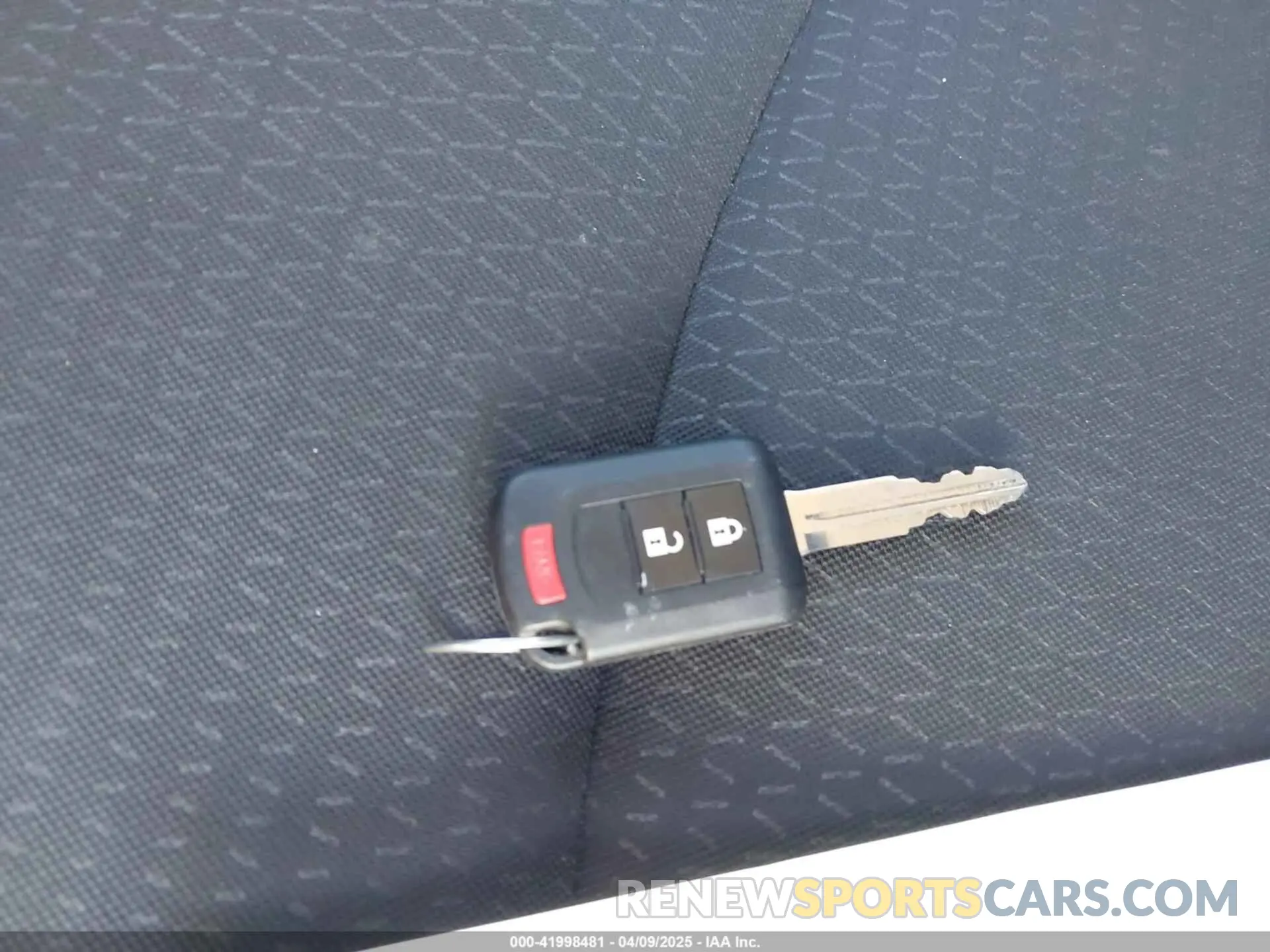 11 fotografías del automóvil dañado ML32FUFJ5RHF06006 MITSUBISHI MIRAGE G4 2024