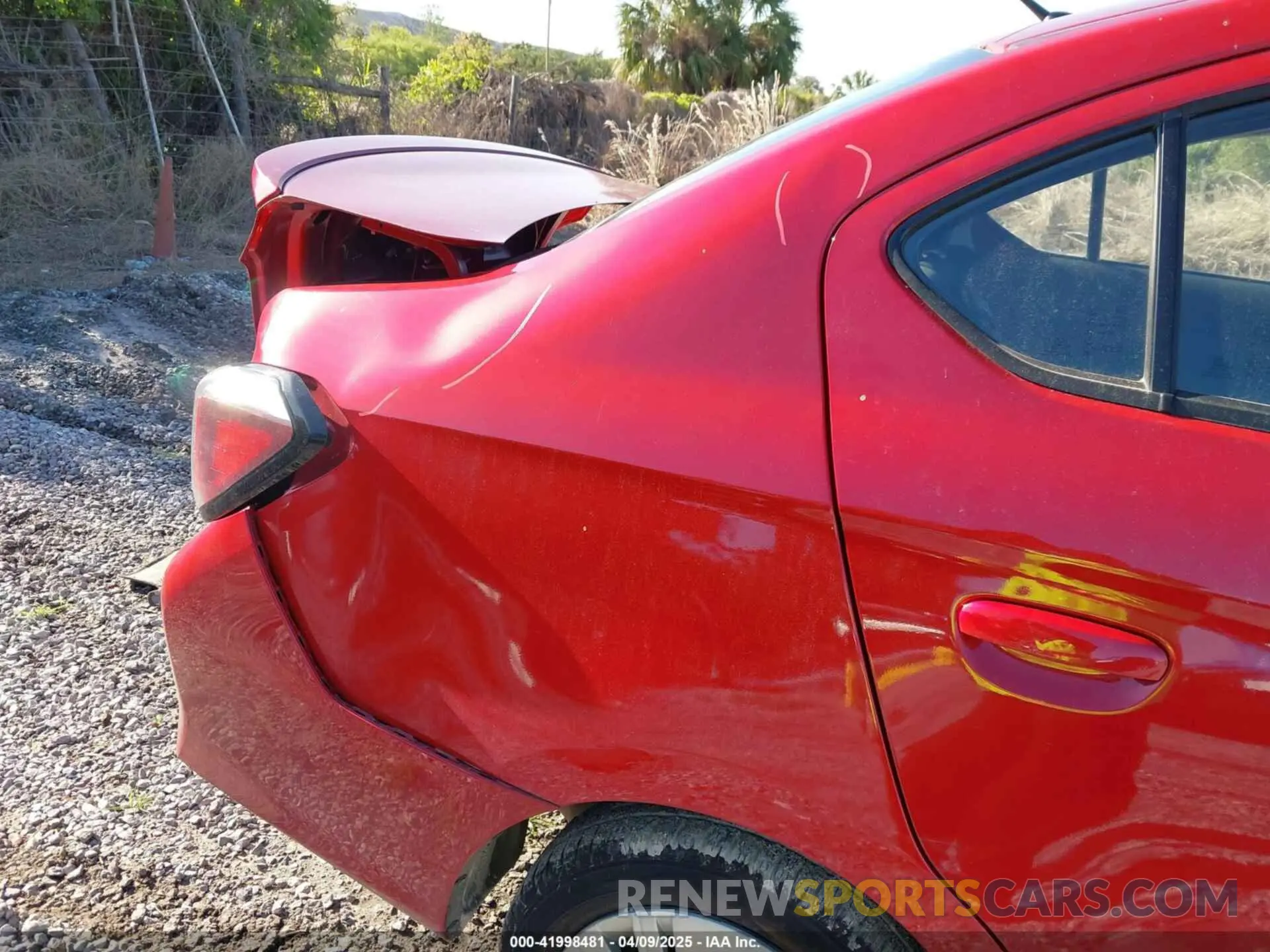 18 fotografías del automóvil dañado ML32FUFJ5RHF06006 MITSUBISHI MIRAGE G4 2024