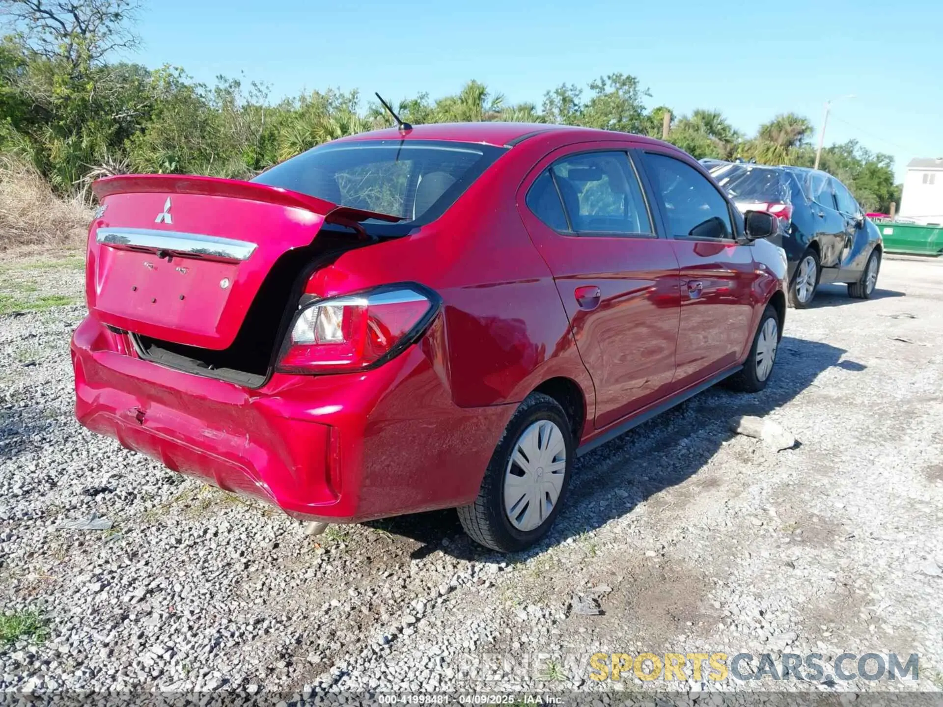 4 fotografías del automóvil dañado ML32FUFJ5RHF06006 MITSUBISHI MIRAGE G4 2024