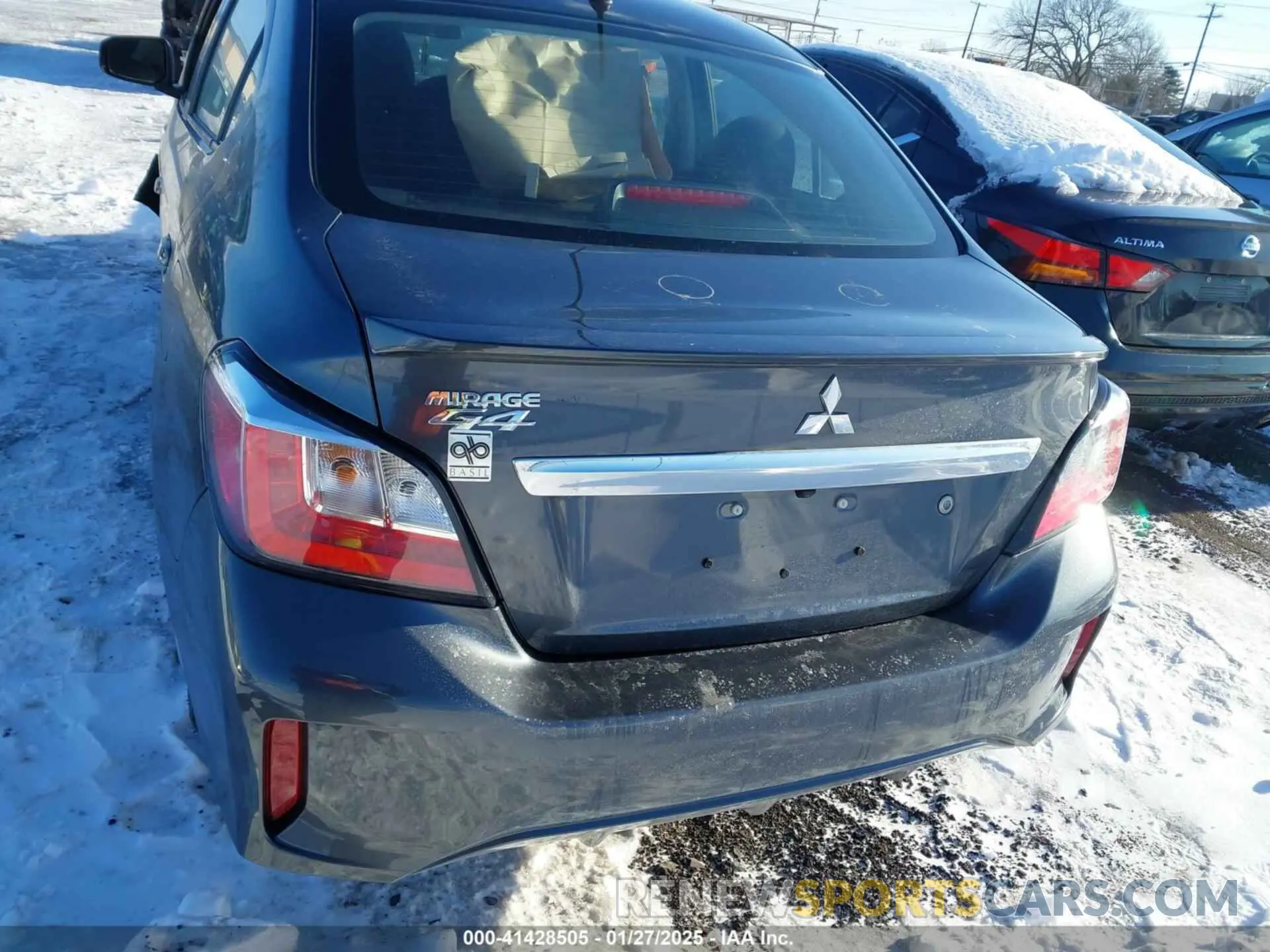 16 fotografías del automóvil dañado ML32FUFJ7RHF00918 MITSUBISHI MIRAGE G4 2024