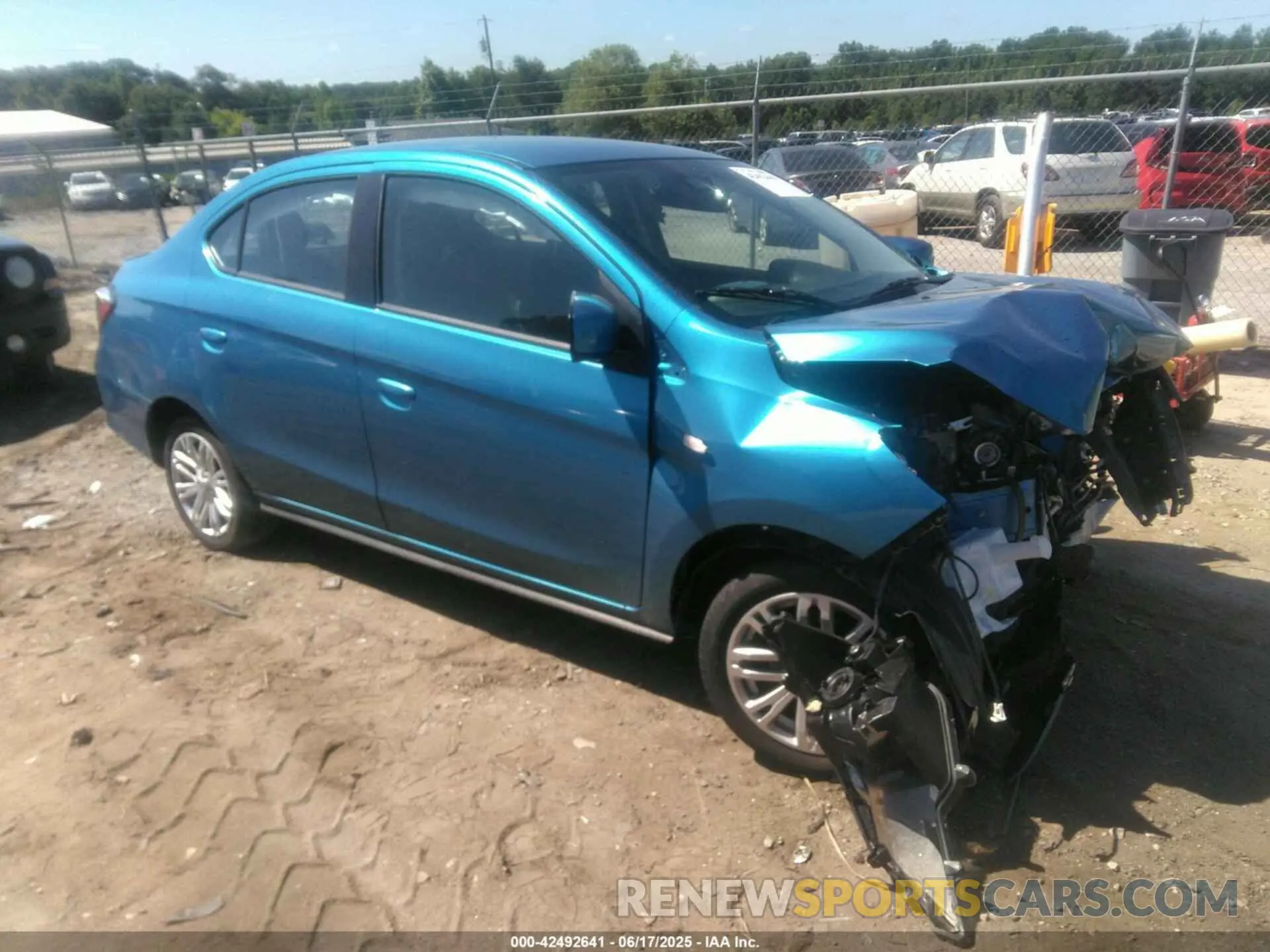 1 fotografías del automóvil dañado ML32FUFJ7RHF14818 MITSUBISHI MIRAGE G4 2024