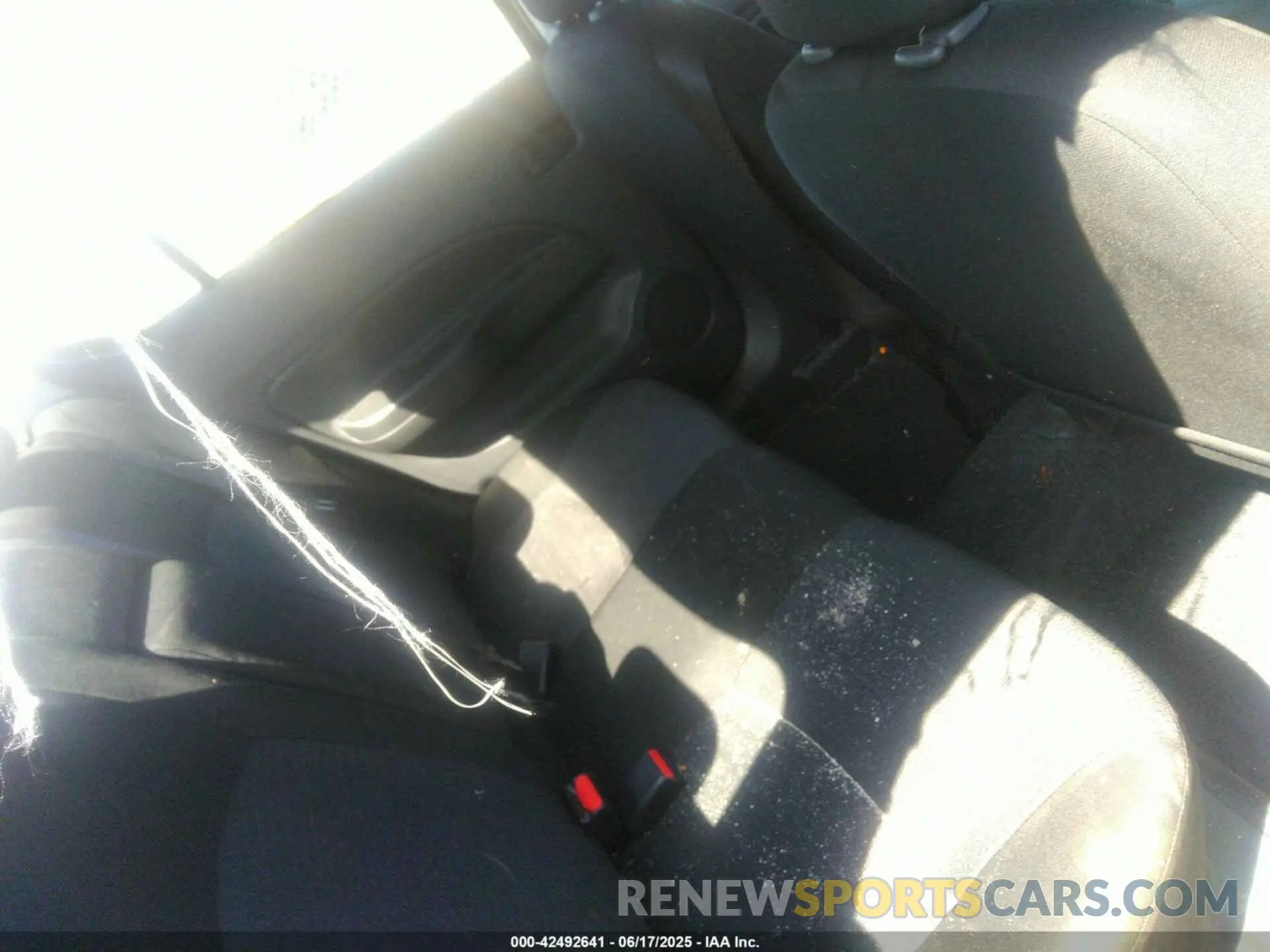 8 fotografías del automóvil dañado ML32FUFJ7RHF14818 MITSUBISHI MIRAGE G4 2024