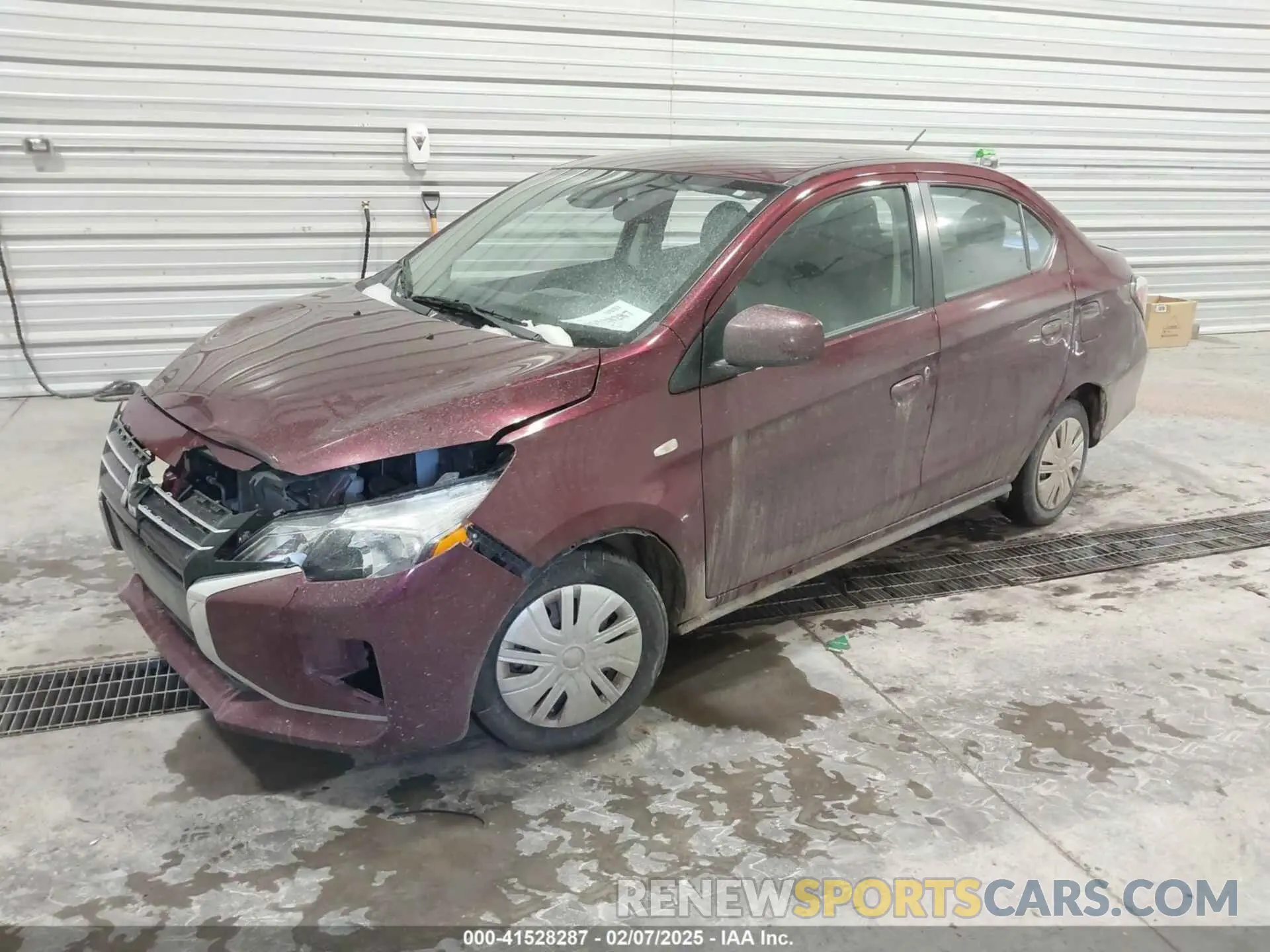 2 fotografías del automóvil dañado ML32FUFJ8RHF08445 MITSUBISHI MIRAGE G4 2024