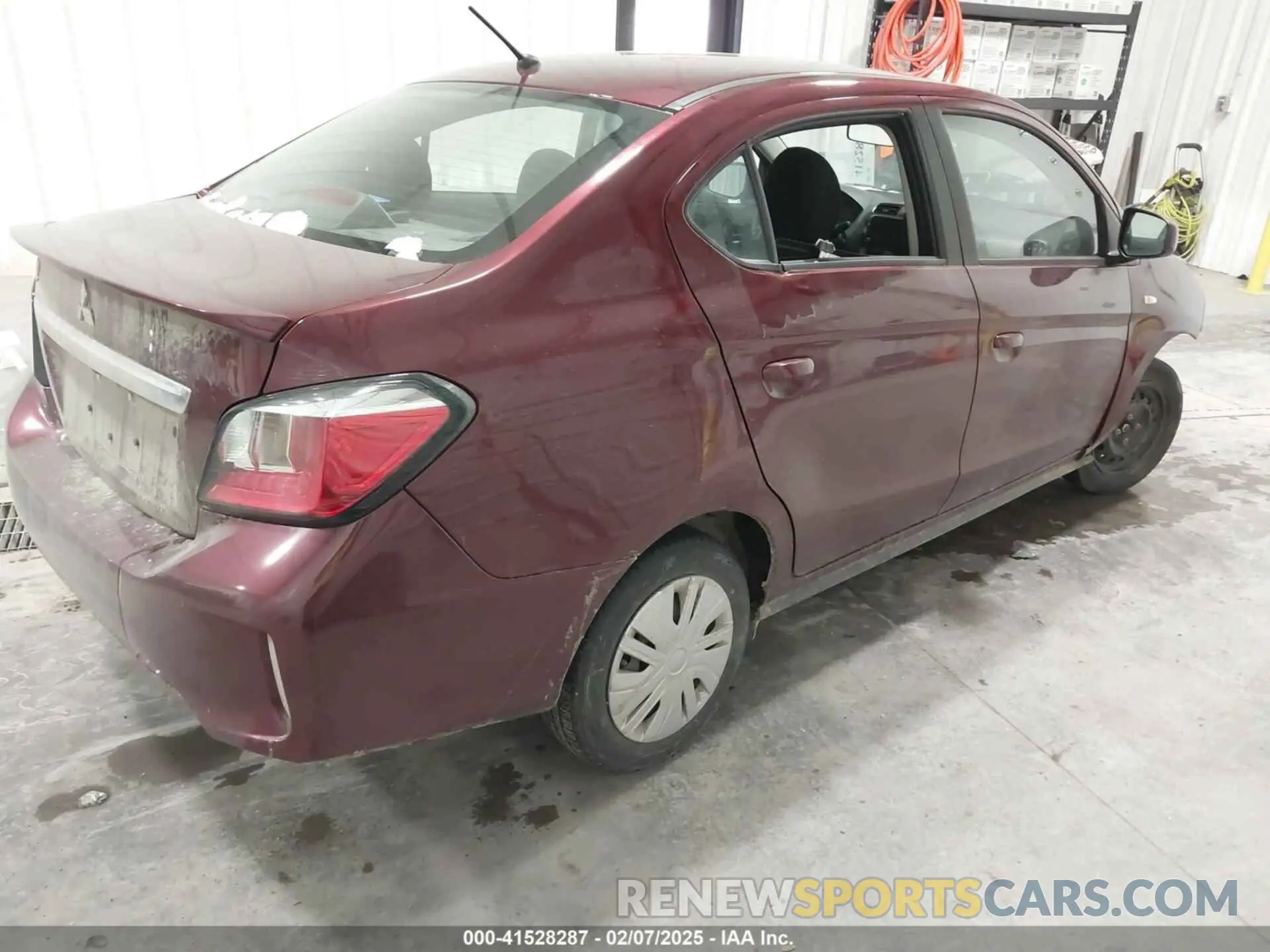 4 fotografías del automóvil dañado ML32FUFJ8RHF08445 MITSUBISHI MIRAGE G4 2024