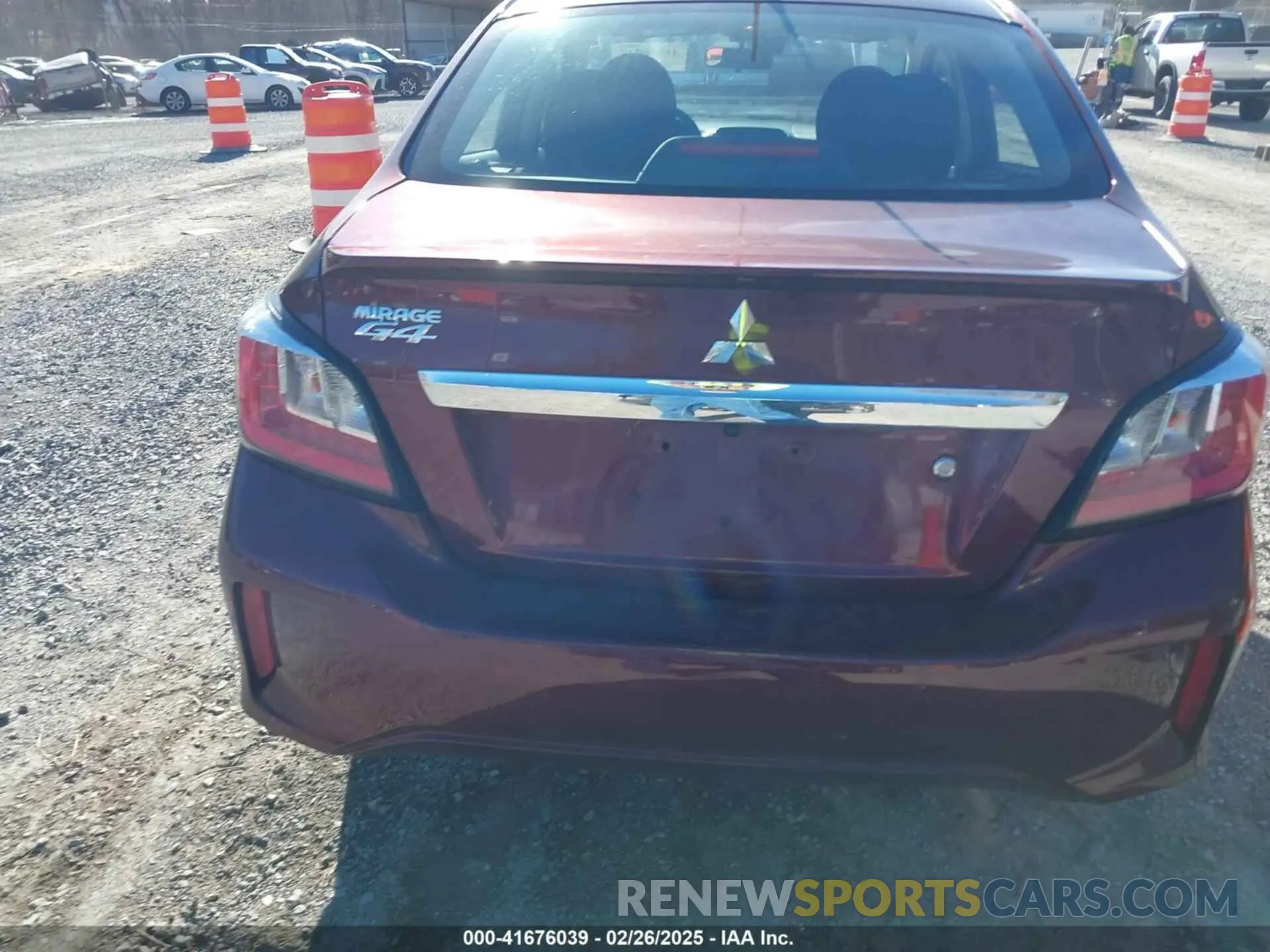 16 fotografías del automóvil dañado ML32FUFJ8RHF16898 MITSUBISHI MIRAGE G4 2024