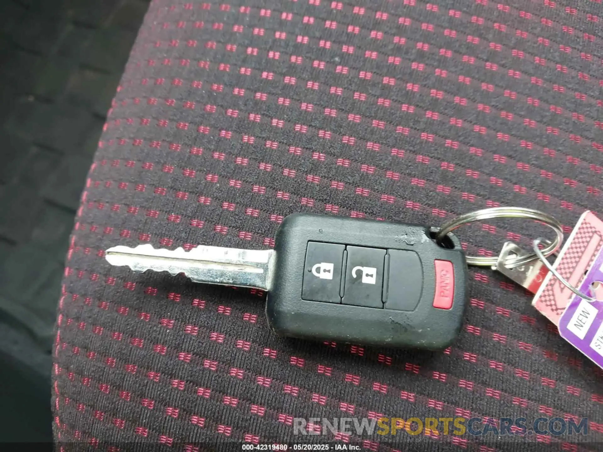 11 fotografías del automóvil dañado ML32FUFJ9RHF18451 MITSUBISHI MIRAGE G4 2024