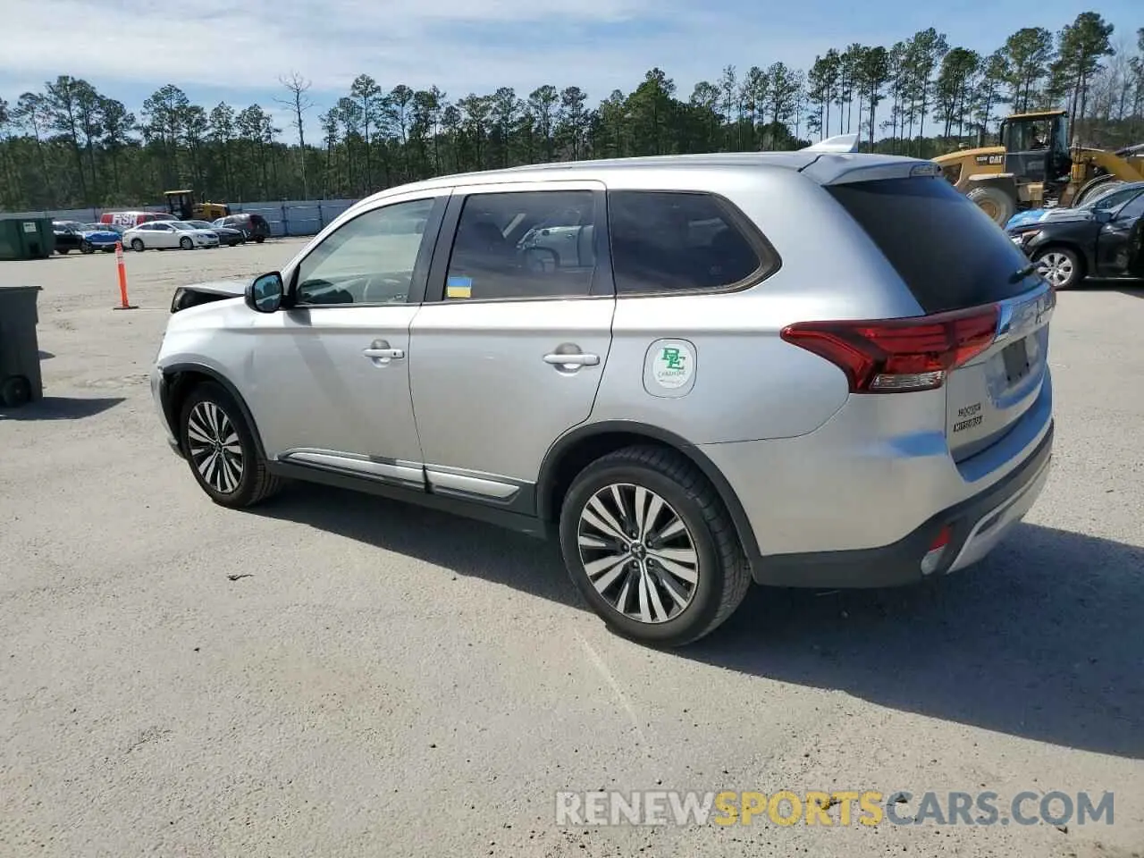 2 fotografías del automóvil dañado JA4AD2A30KJ000150 MITSUBISHI OUTLANDER 2019