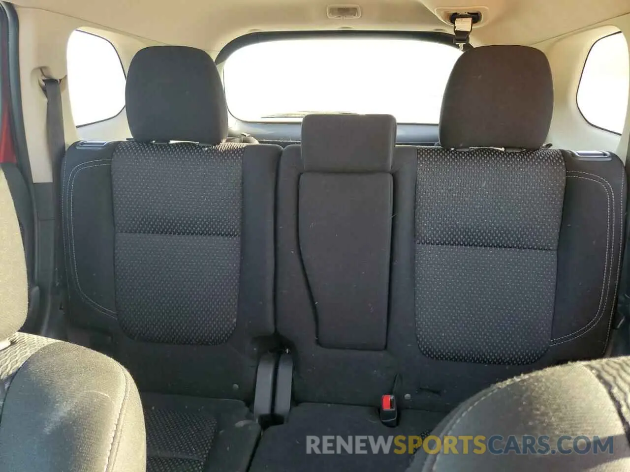 10 fotografías del automóvil dañado JA4AD2A30KZ018939 MITSUBISHI OUTLANDER 2019