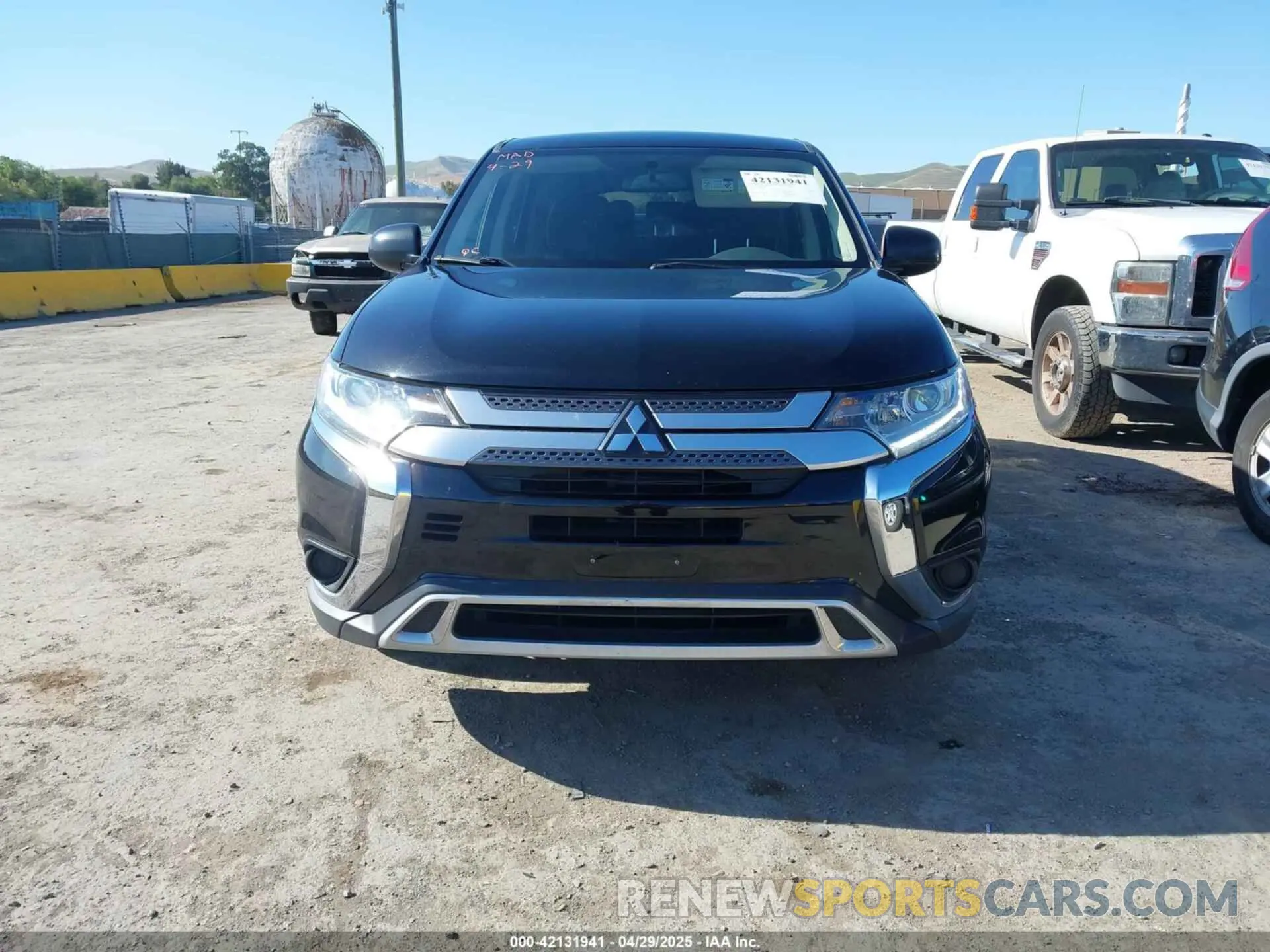 12 fotografías del automóvil dañado JA4AD2A32KJ002207 MITSUBISHI OUTLANDER 2019