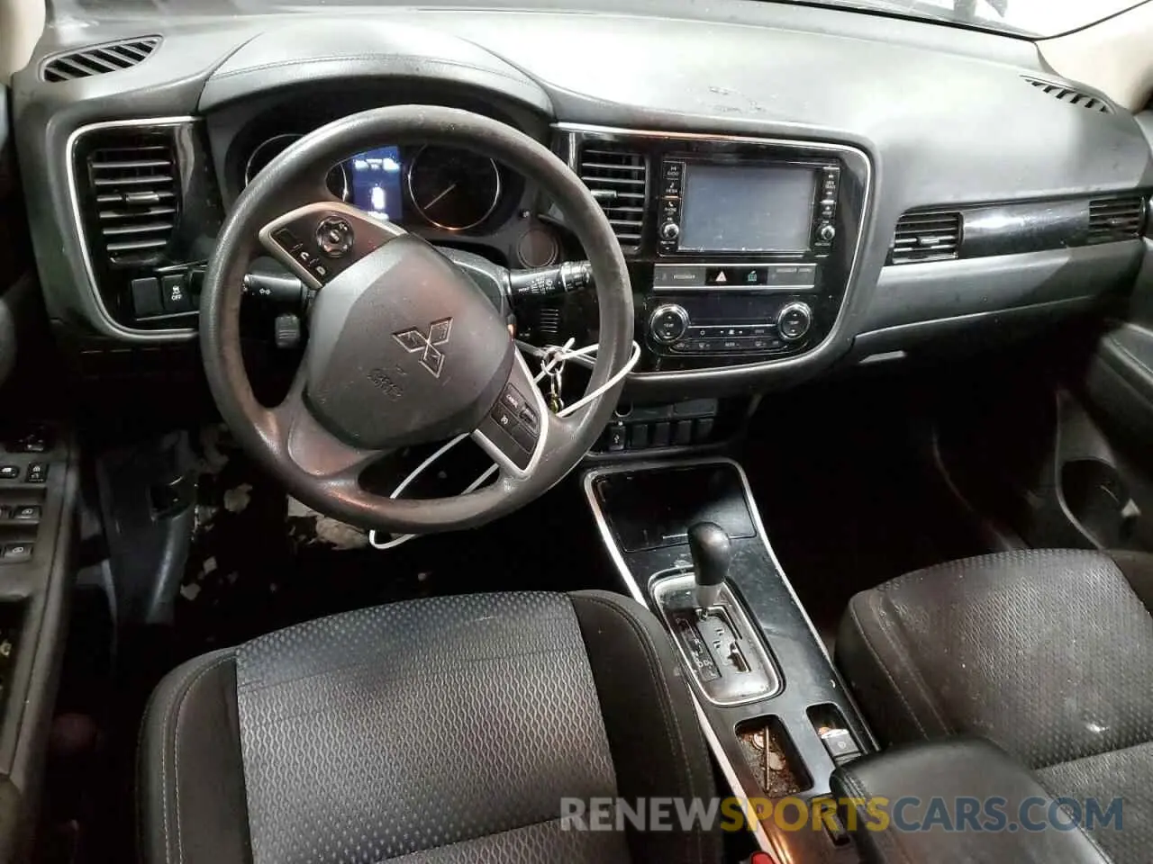 8 fotografías del automóvil dañado JA4AD2A32KZ047732 MITSUBISHI OUTLANDER 2019