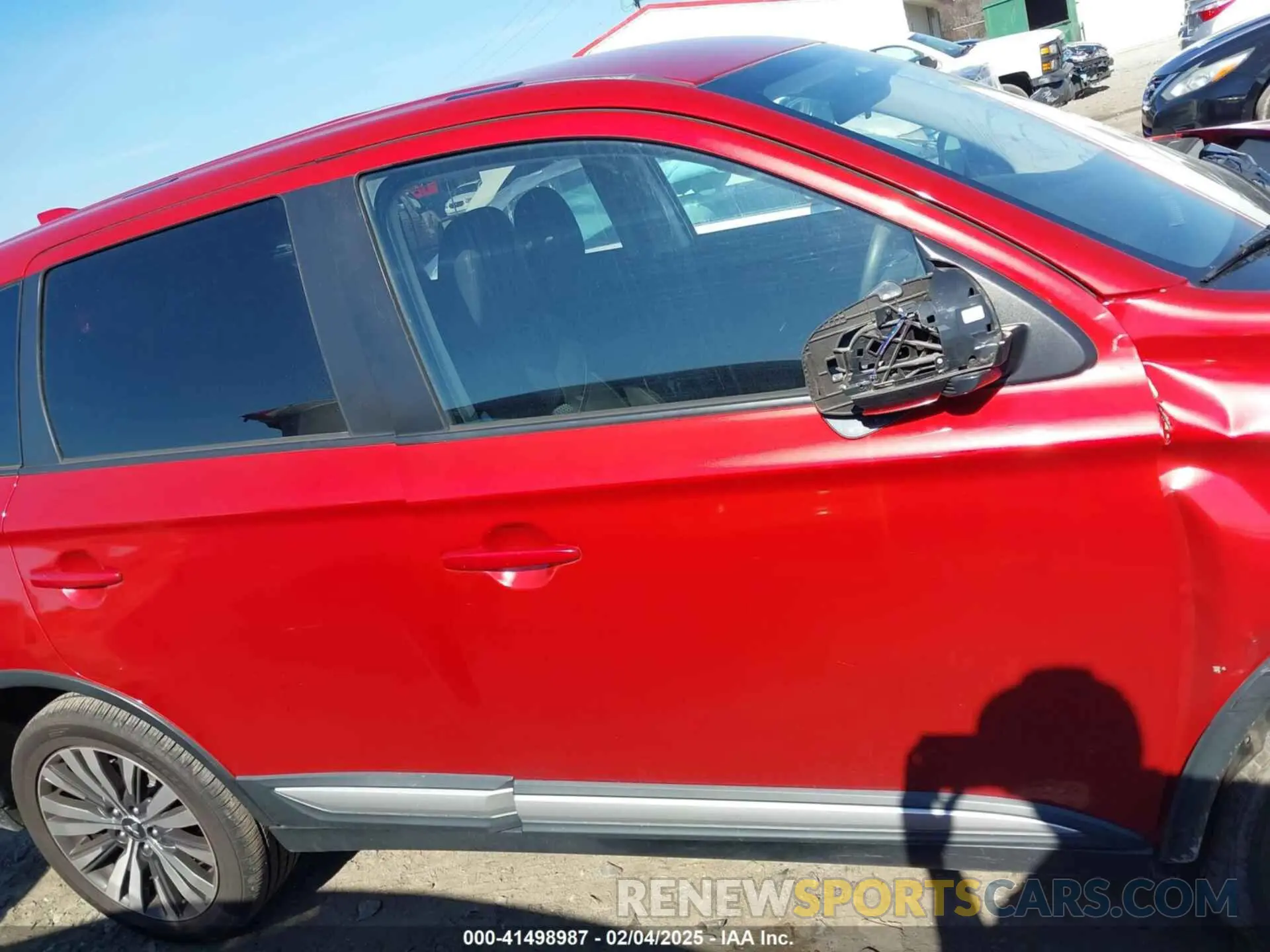 14 fotografías del automóvil dañado JA4AD2A33KZ026078 MITSUBISHI OUTLANDER 2019