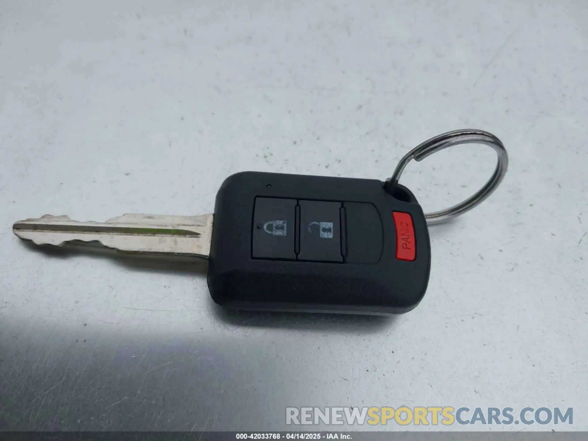 11 fotografías del automóvil dañado JA4AD2A34KJ000474 MITSUBISHI OUTLANDER 2019