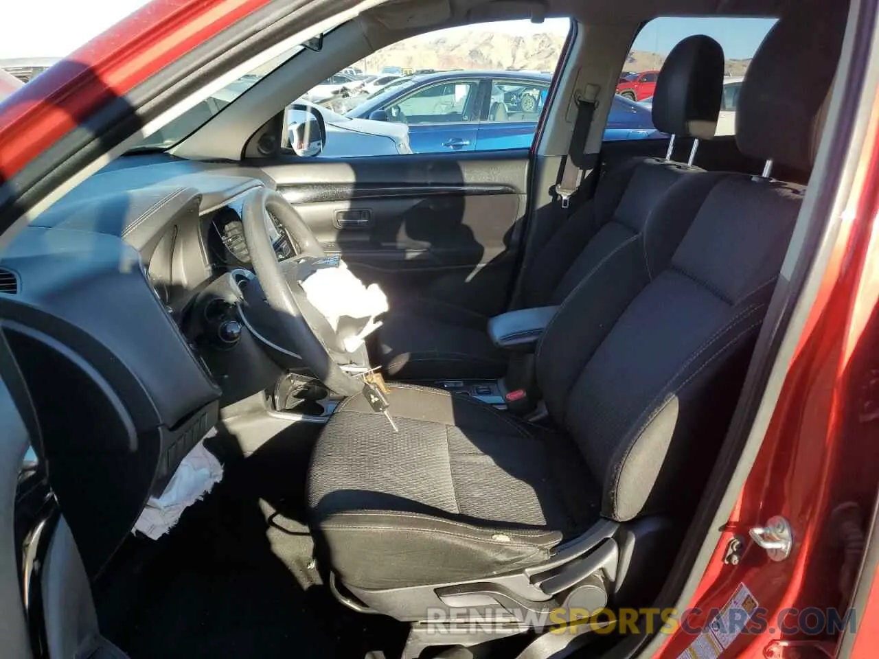 7 fotografías del automóvil dañado JA4AD2A36KZ055266 MITSUBISHI OUTLANDER 2019