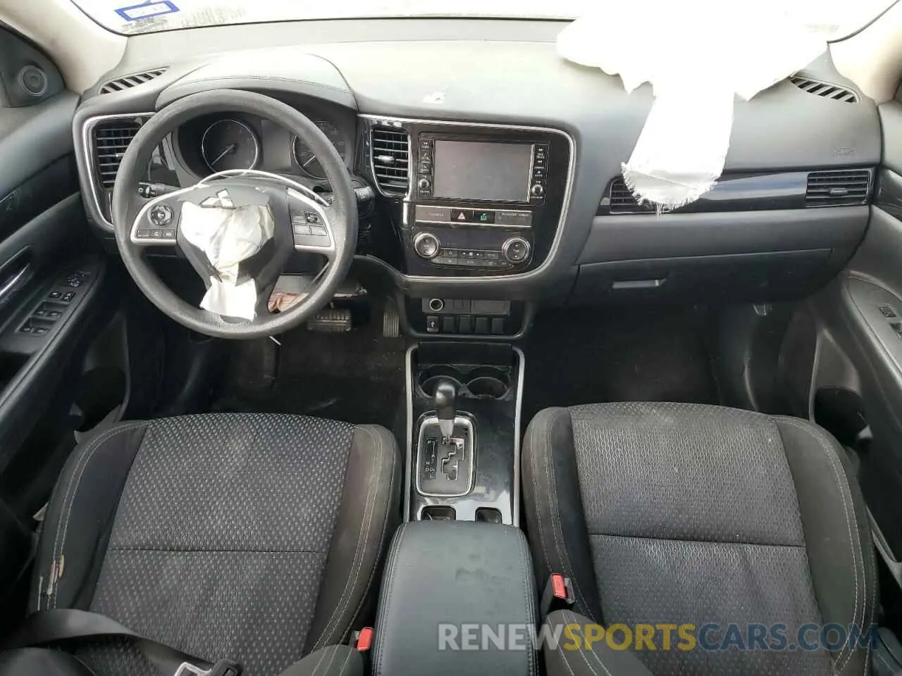 8 fotografías del automóvil dañado JA4AD2A37KZ006528 MITSUBISHI OUTLANDER 2019