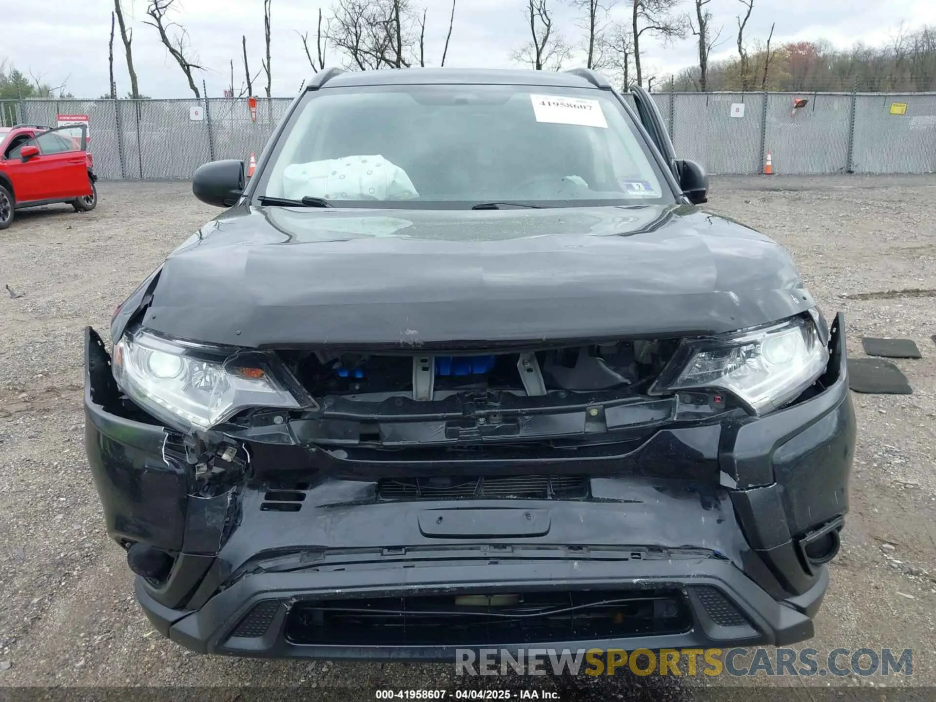 12 fotografías del automóvil dañado JA4AD2A38KZ047573 MITSUBISHI OUTLANDER 2019