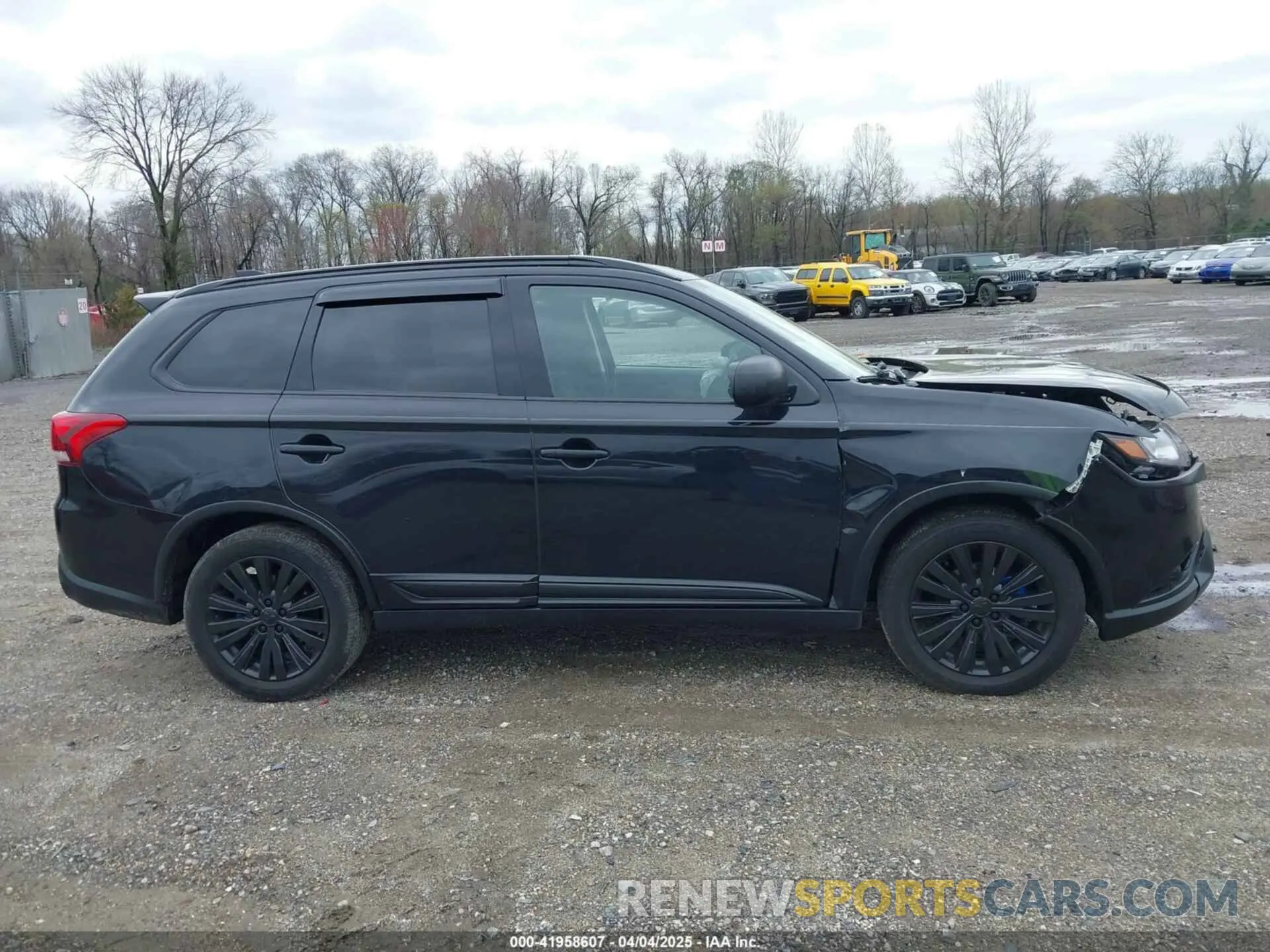 13 fotografías del automóvil dañado JA4AD2A38KZ047573 MITSUBISHI OUTLANDER 2019