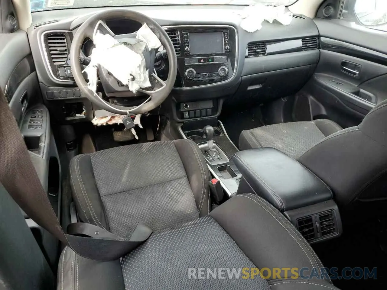 8 fotografías del automóvil dañado JA4AD2A39KZ011732 MITSUBISHI OUTLANDER 2019