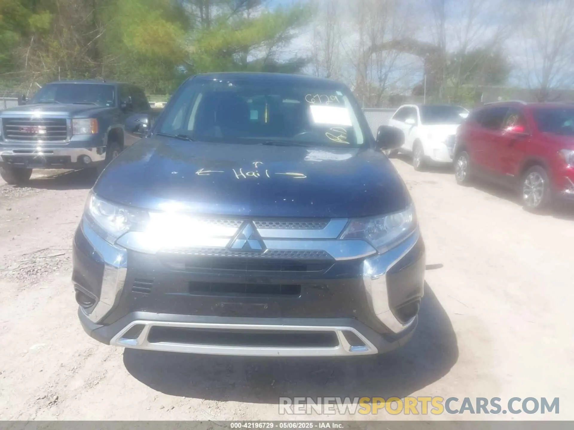12 fotografías del automóvil dañado JA4AD2A3XKZ038437 MITSUBISHI OUTLANDER 2019