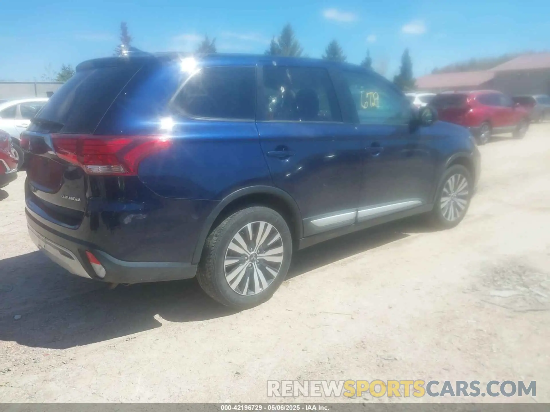 4 fotografías del automóvil dañado JA4AD2A3XKZ038437 MITSUBISHI OUTLANDER 2019