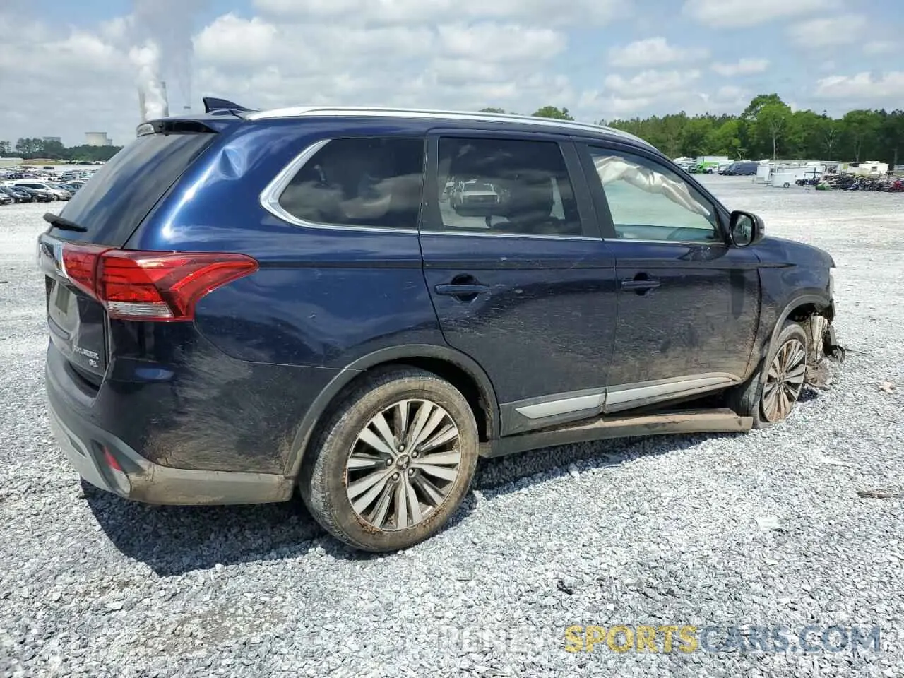 3 fotografías del automóvil dañado JA4AD3A30KZ034757 MITSUBISHI OUTLANDER 2019