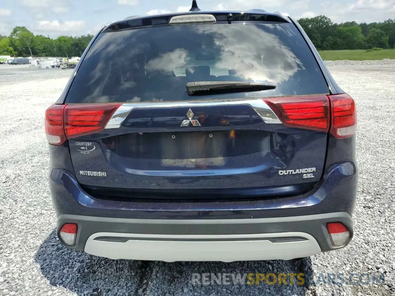 6 fotografías del automóvil dañado JA4AD3A30KZ034757 MITSUBISHI OUTLANDER 2019