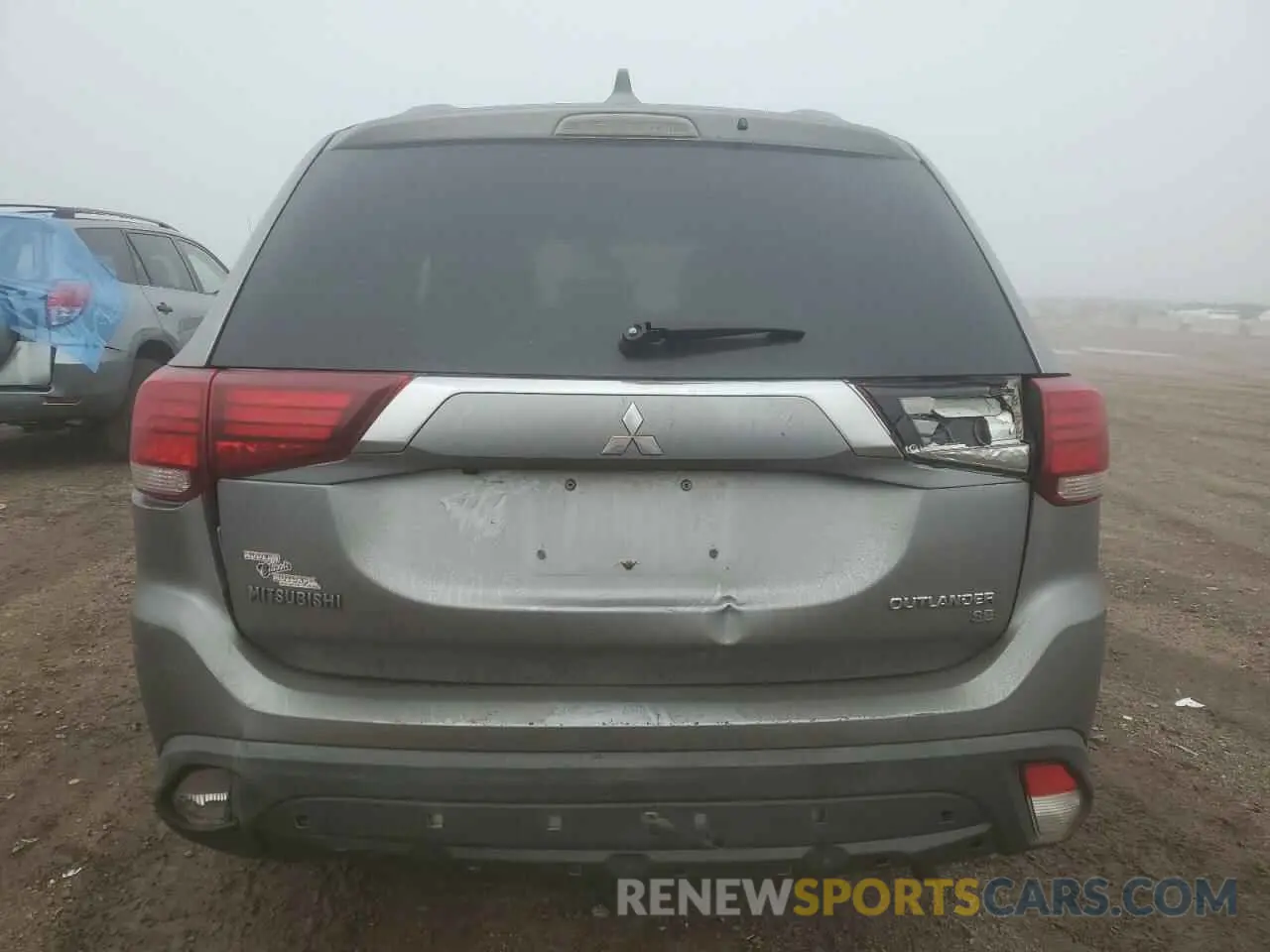 6 fotografías del automóvil dañado JA4AD3A30KZ042535 MITSUBISHI OUTLANDER 2019