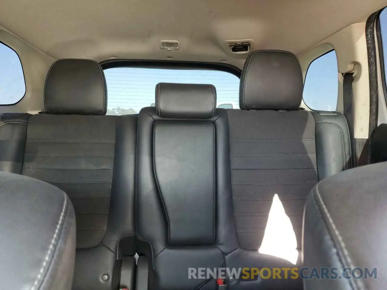 10 fotografías del automóvil dañado JA4AD3A30KZ055897 MITSUBISHI OUTLANDER 2019