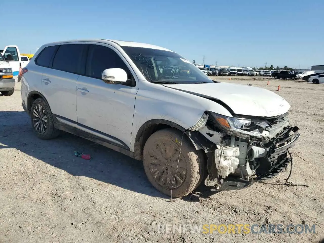 4 fotografías del automóvil dañado JA4AD3A30KZ055897 MITSUBISHI OUTLANDER 2019