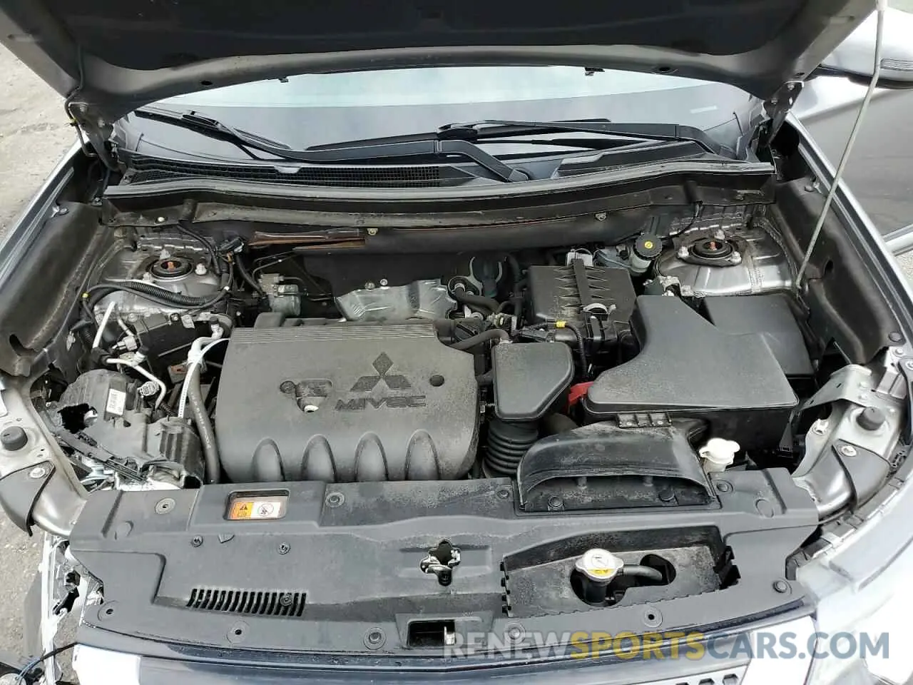 12 fotografías del automóvil dañado JA4AD3A31KZ011911 MITSUBISHI OUTLANDER 2019