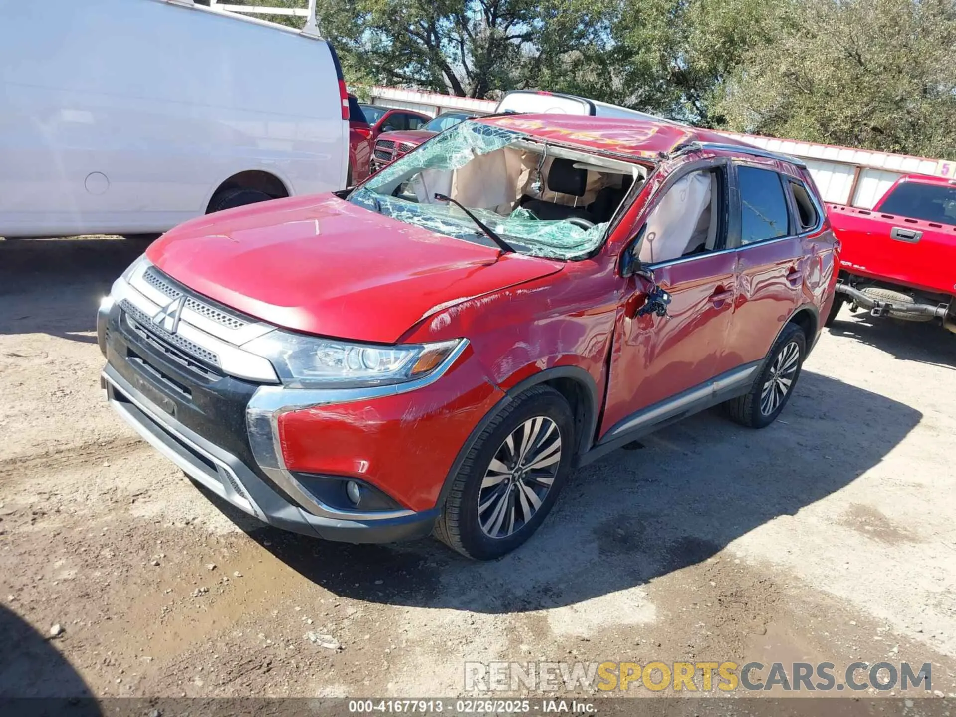 2 fotografías del automóvil dañado JA4AD3A31KZ021189 MITSUBISHI OUTLANDER 2019