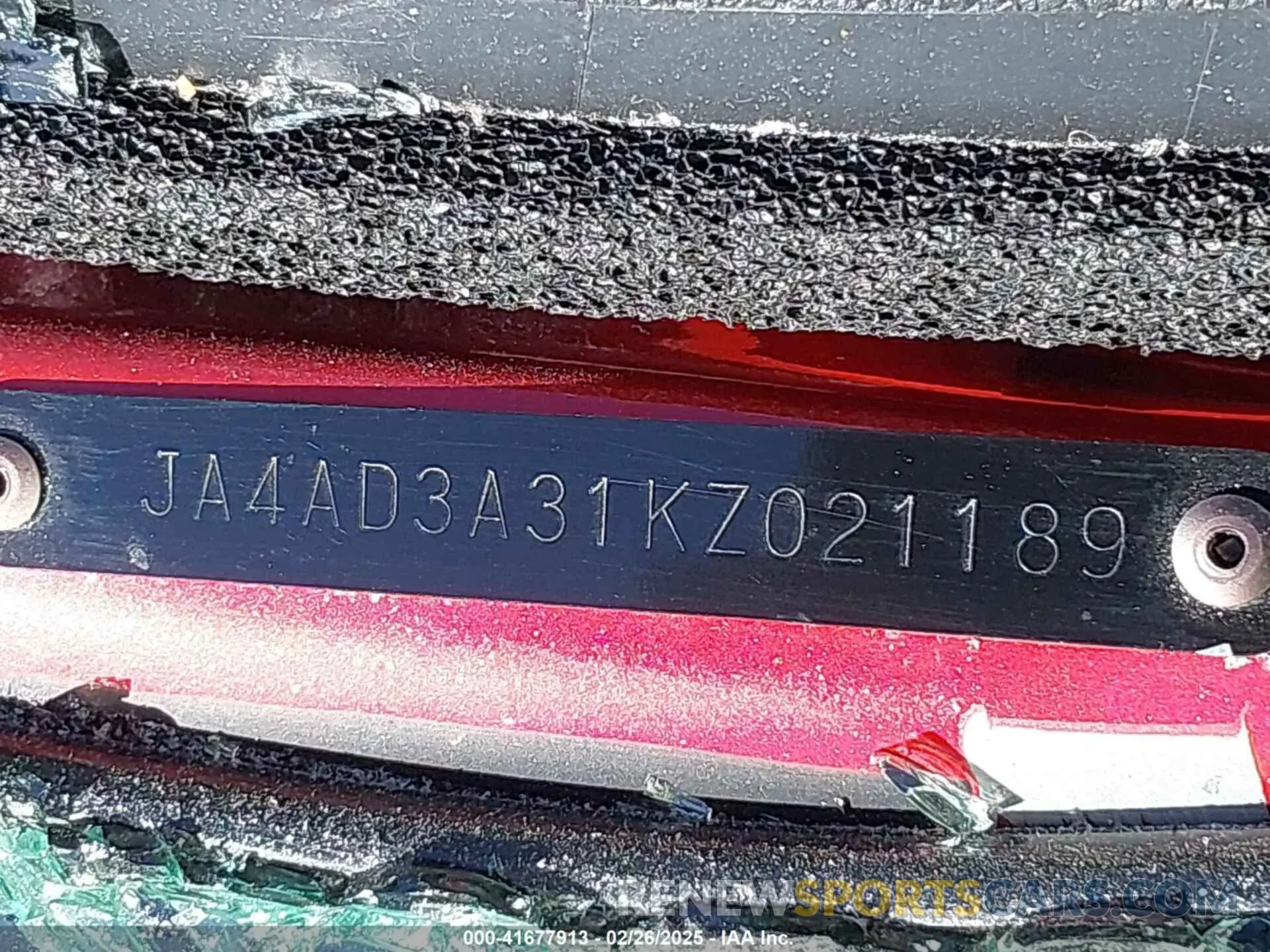 9 fotografías del automóvil dañado JA4AD3A31KZ021189 MITSUBISHI OUTLANDER 2019