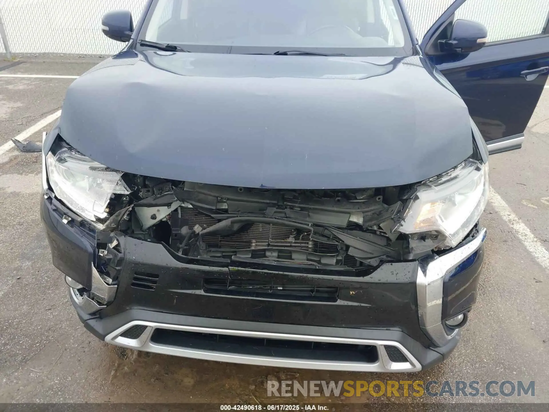 6 fotografías del automóvil dañado JA4AD3A32KZ011898 MITSUBISHI OUTLANDER 2019