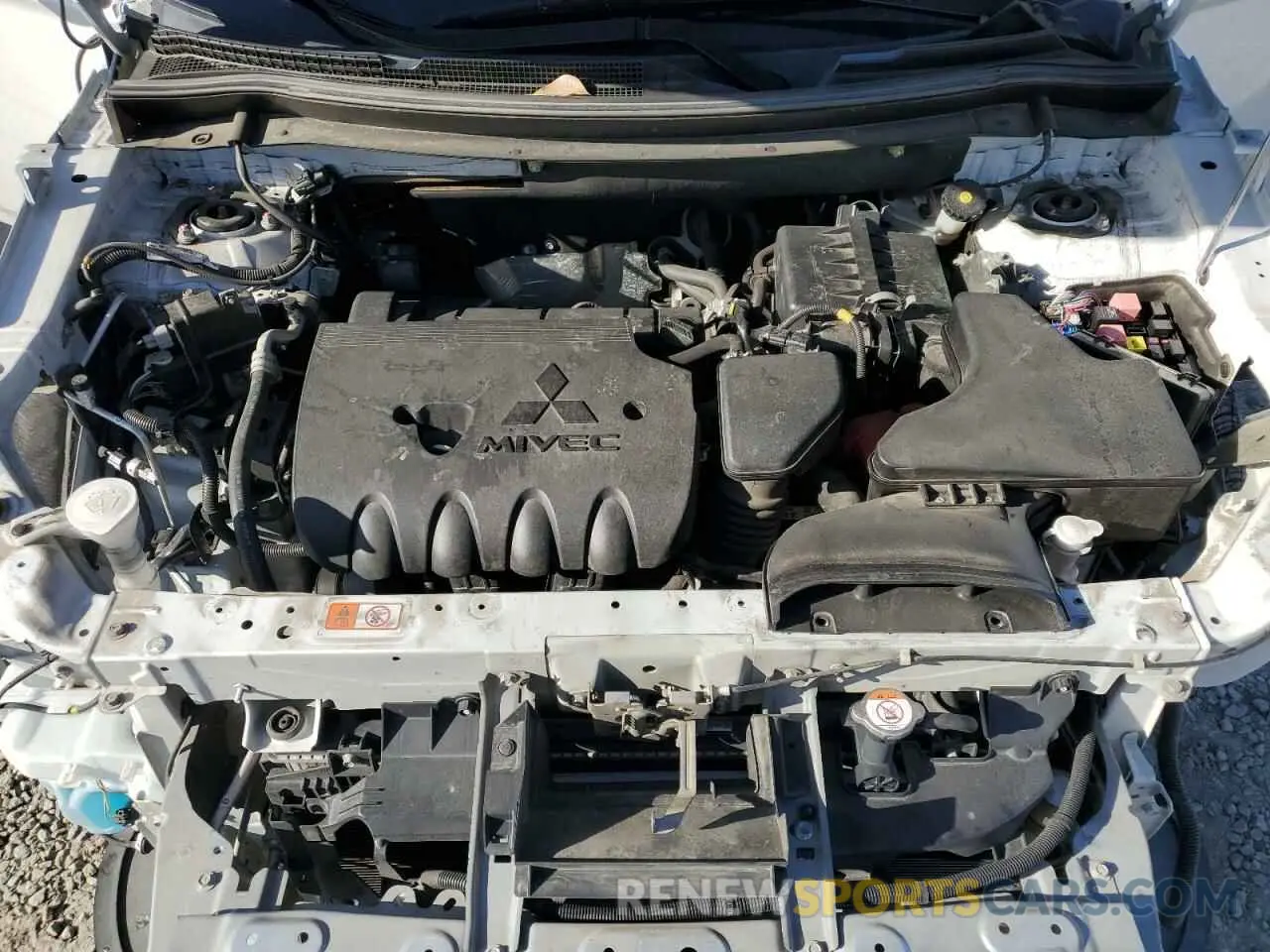 12 fotografías del automóvil dañado JA4AD3A32KZ015191 MITSUBISHI OUTLANDER 2019