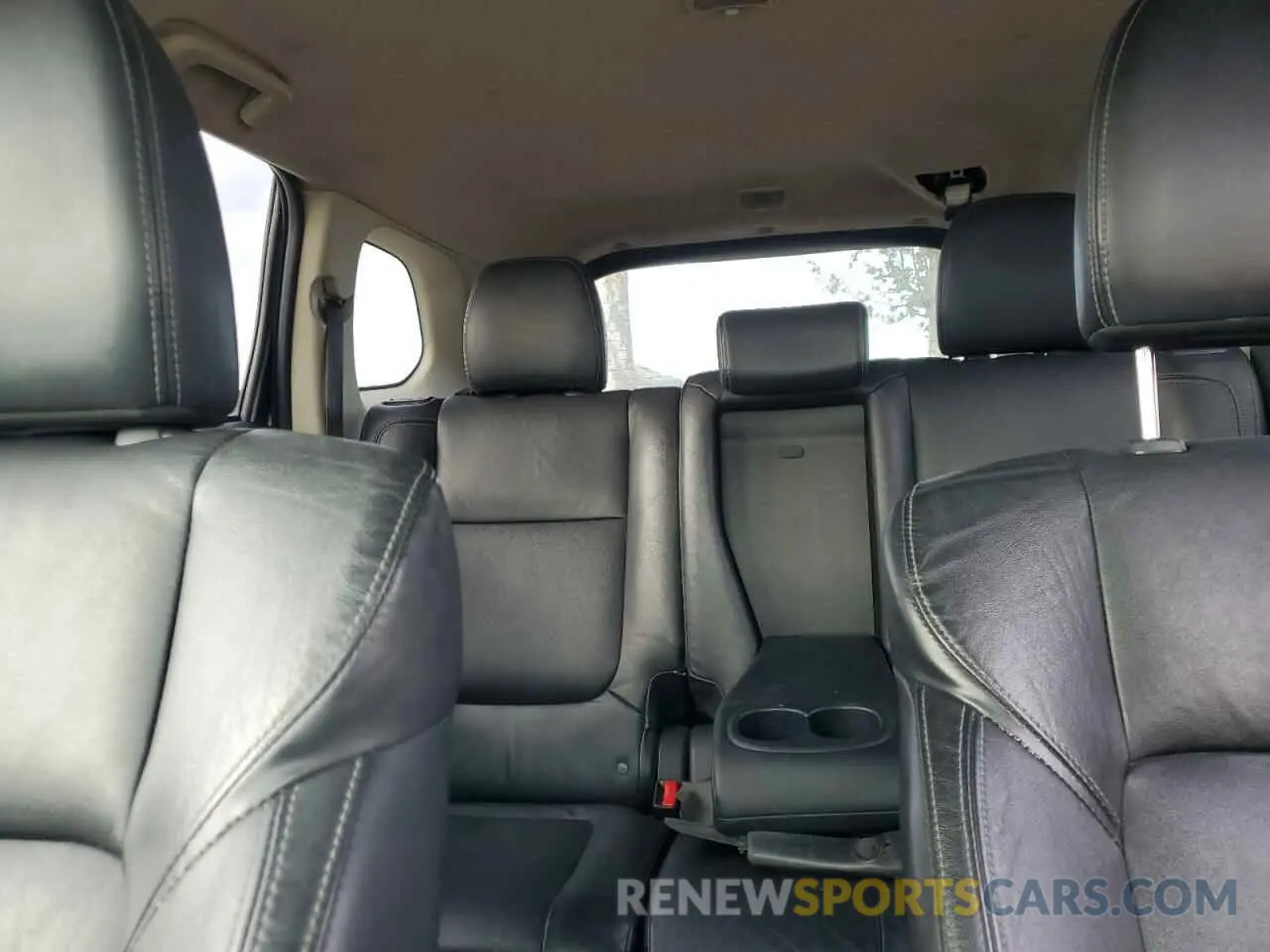 10 fotografías del automóvil dañado JA4AD3A32KZ027924 MITSUBISHI OUTLANDER 2019