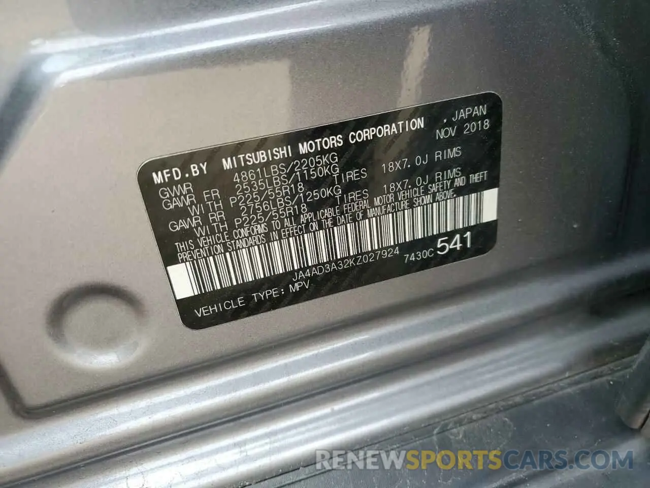 15 fotografías del automóvil dañado JA4AD3A32KZ027924 MITSUBISHI OUTLANDER 2019