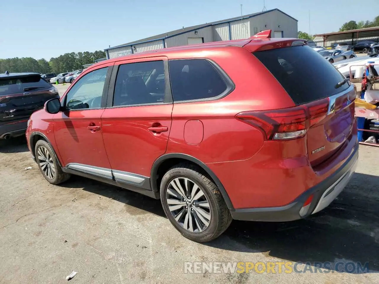 2 fotografías del automóvil dañado JA4AD3A32KZ034601 MITSUBISHI OUTLANDER 2019