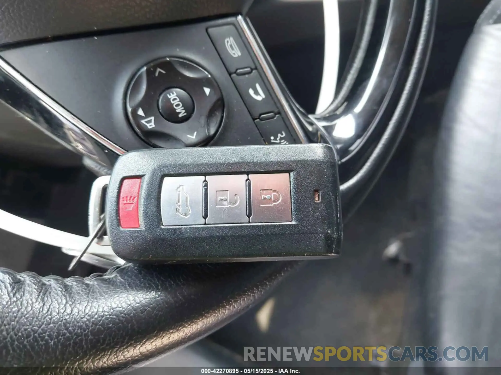 11 fotografías del automóvil dañado JA4AD3A33KZ005401 MITSUBISHI OUTLANDER 2019