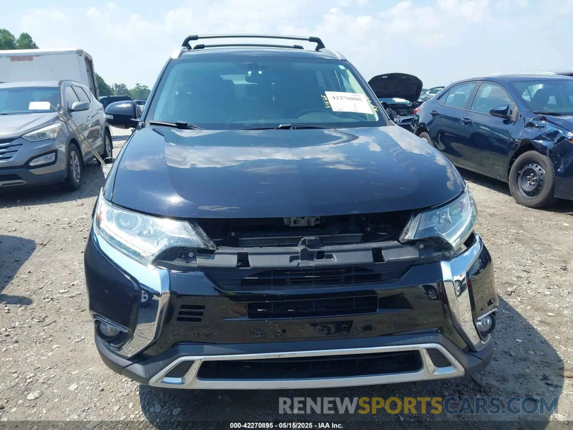 12 fotografías del automóvil dañado JA4AD3A33KZ005401 MITSUBISHI OUTLANDER 2019
