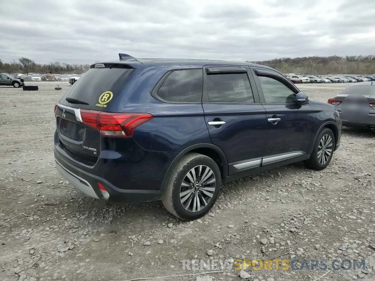 3 fotografías del automóvil dañado JA4AD3A33KZ031853 MITSUBISHI OUTLANDER 2019