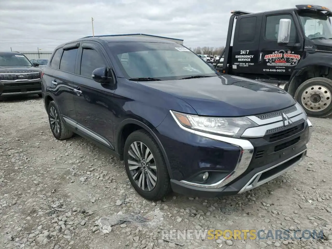 4 fotografías del automóvil dañado JA4AD3A33KZ031853 MITSUBISHI OUTLANDER 2019
