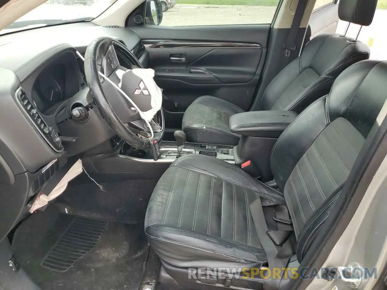 7 fotografías del automóvil dañado JA4AD3A33KZ049740 MITSUBISHI OUTLANDER 2019