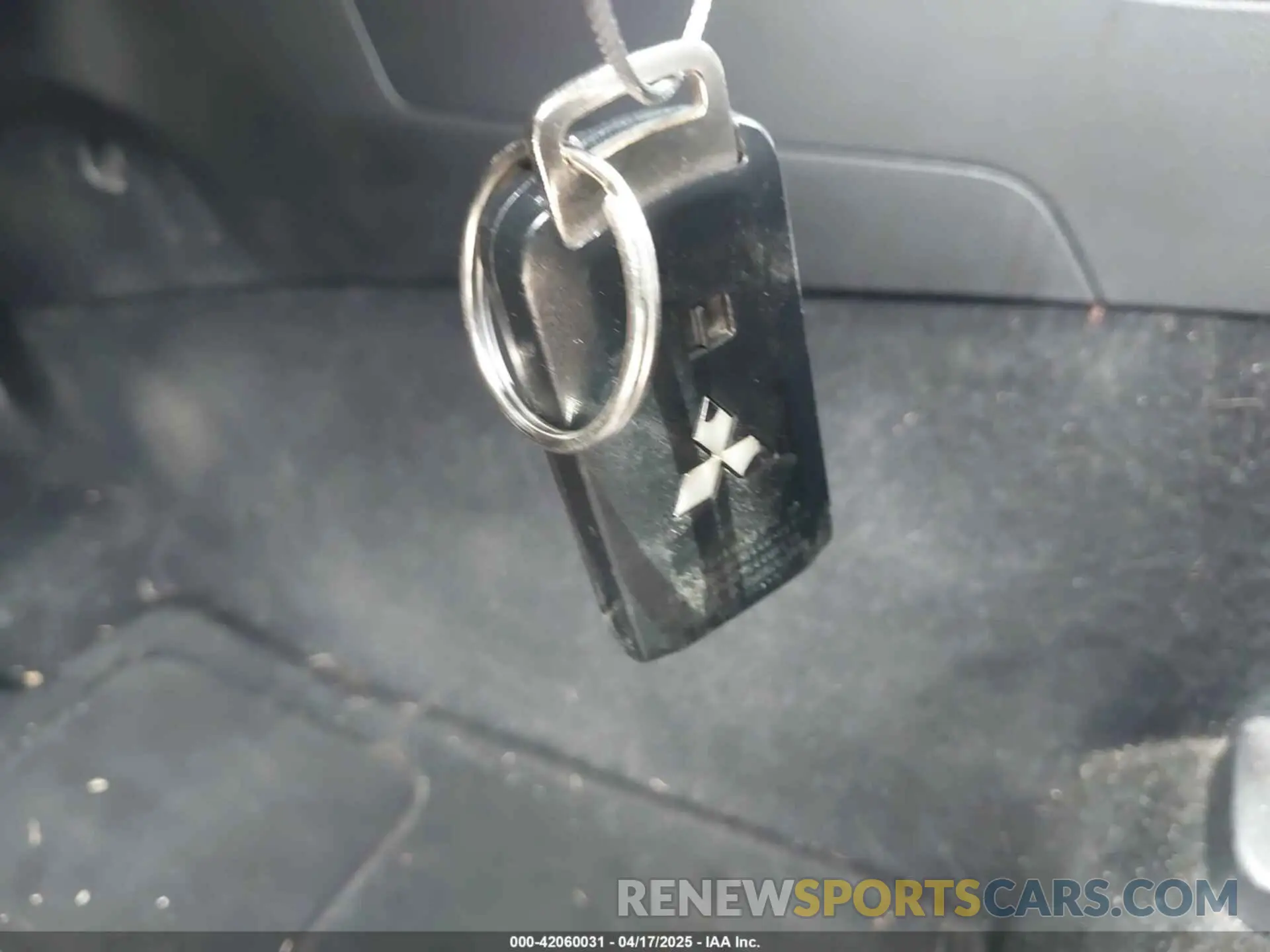 11 fotografías del automóvil dañado JA4AD3A34KZ015340 MITSUBISHI OUTLANDER 2019