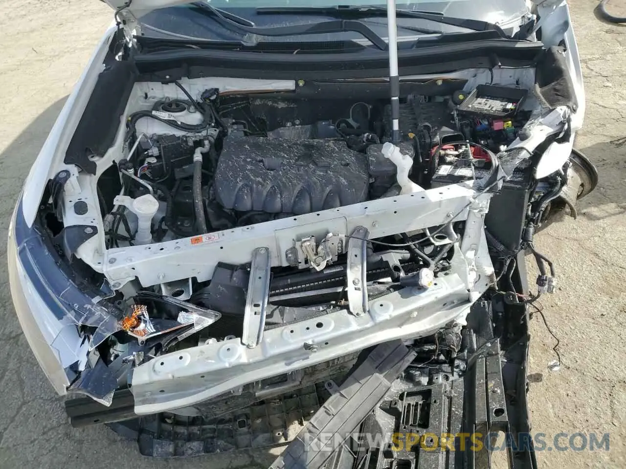 12 fotografías del automóvil dañado JA4AD3A34KZ026032 MITSUBISHI OUTLANDER 2019