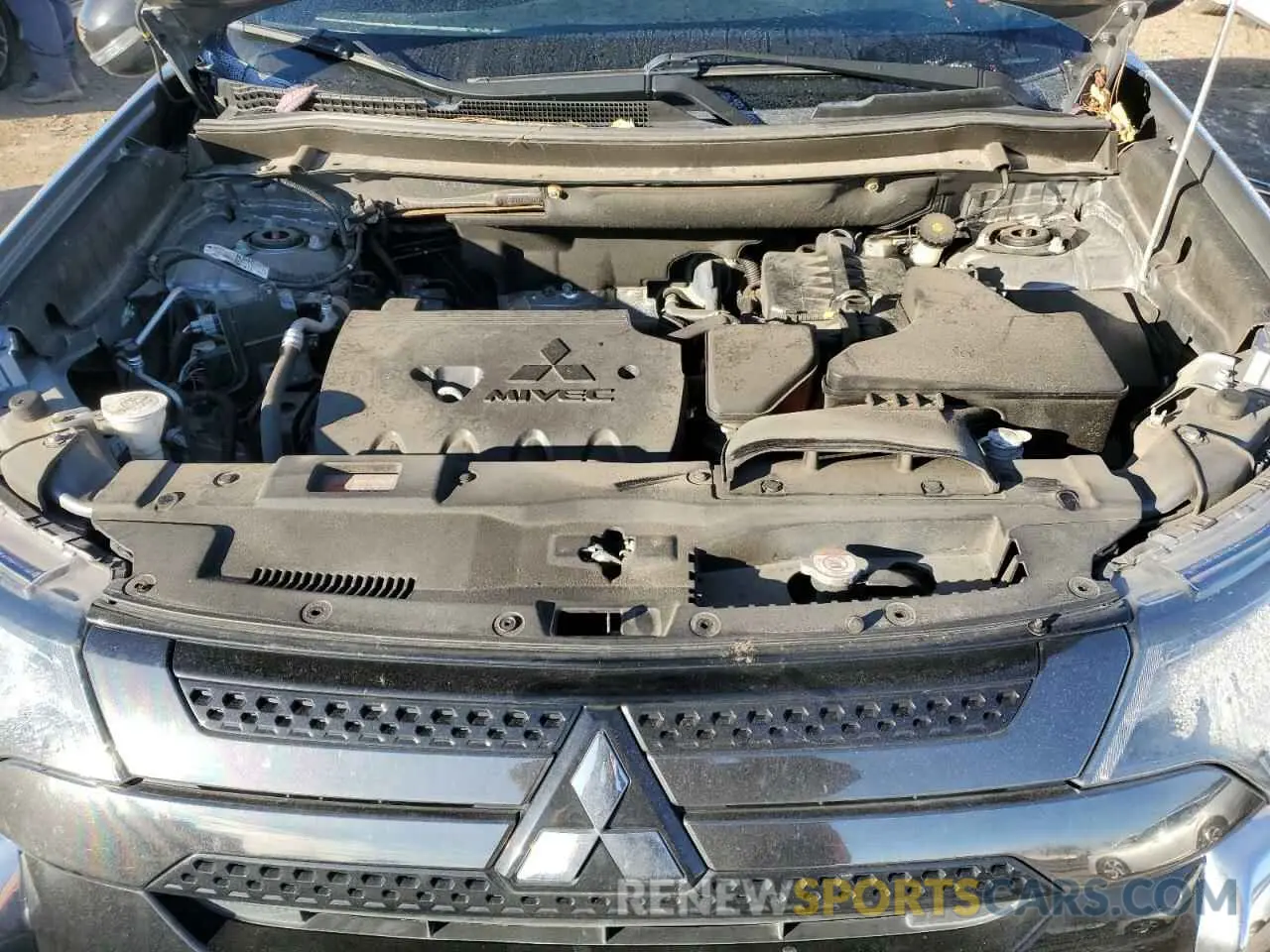 12 fotografías del automóvil dañado JA4AD3A34KZ031229 MITSUBISHI OUTLANDER 2019