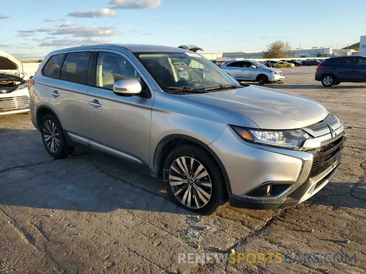 4 fotografías del automóvil dañado JA4AD3A34KZ043011 MITSUBISHI OUTLANDER 2019