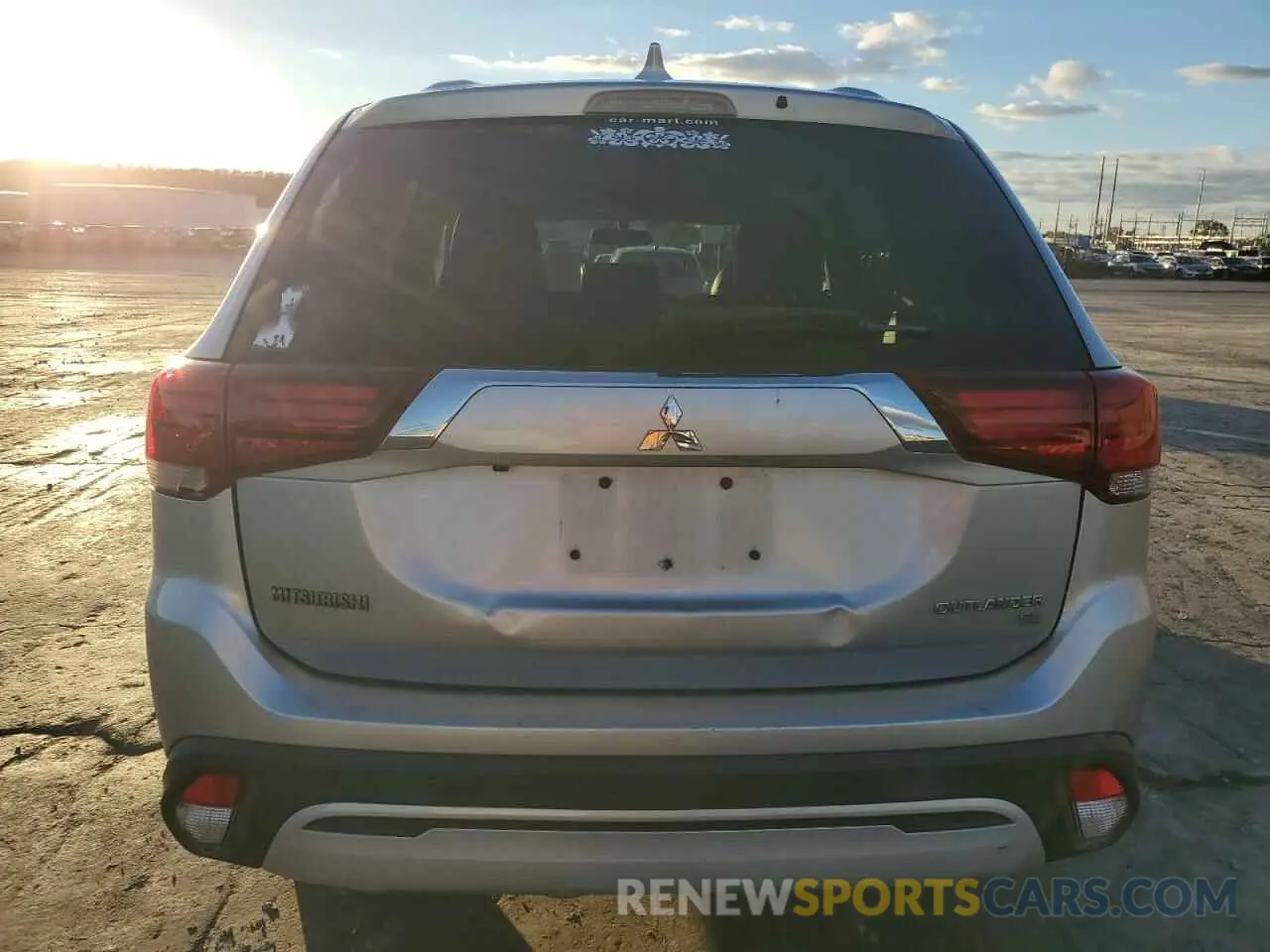 6 fotografías del automóvil dañado JA4AD3A34KZ043011 MITSUBISHI OUTLANDER 2019