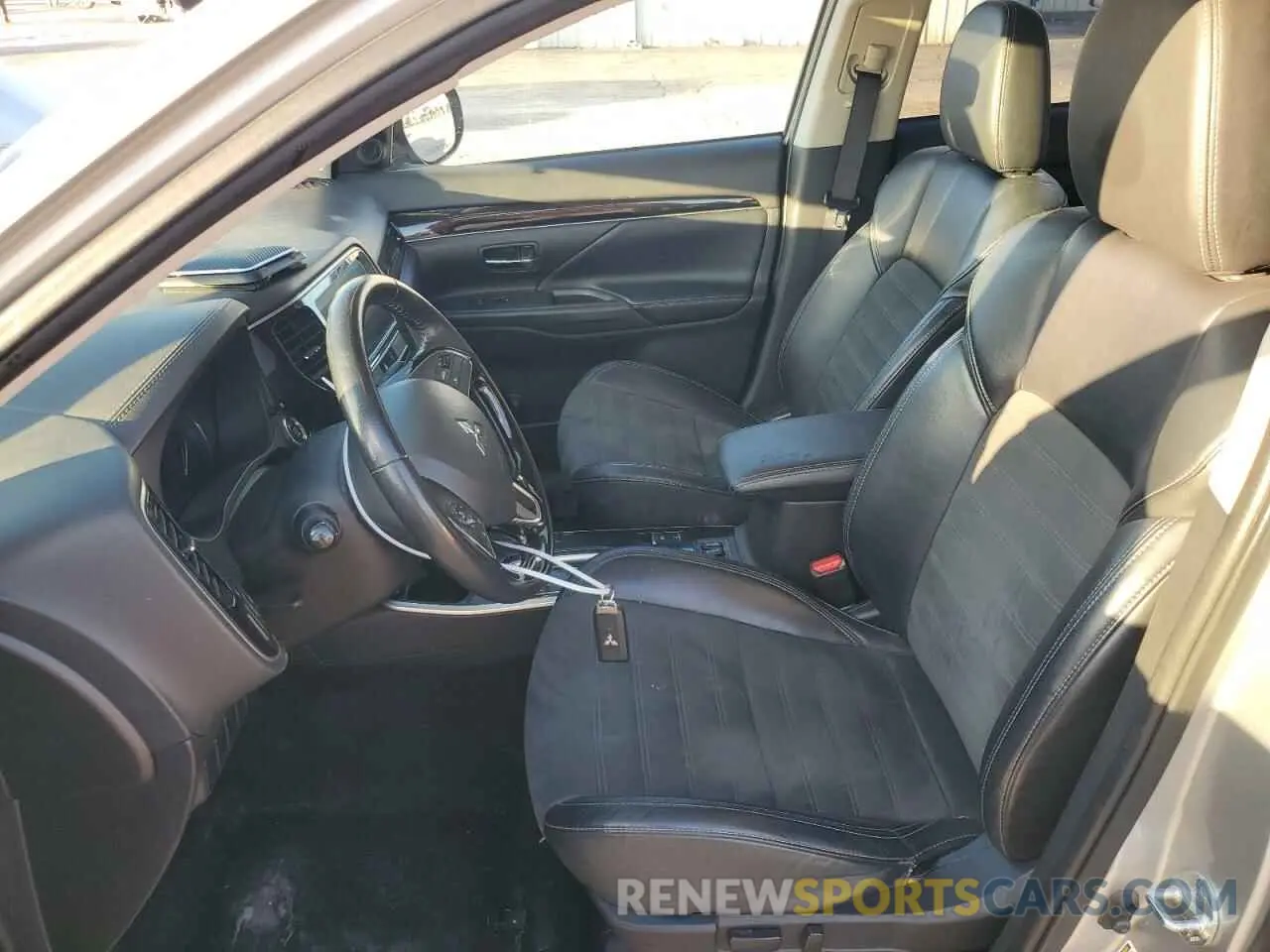 7 fotografías del automóvil dañado JA4AD3A34KZ043011 MITSUBISHI OUTLANDER 2019