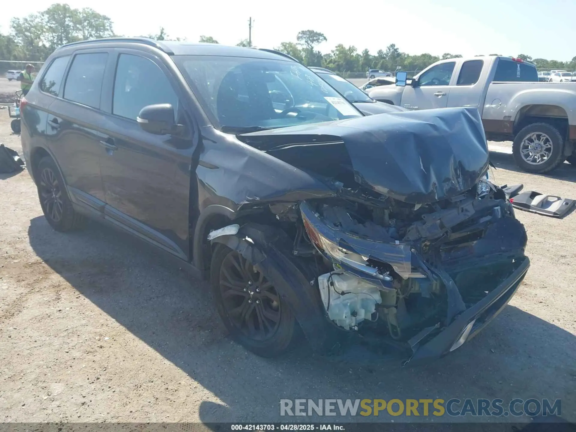 1 fotografías del automóvil dañado JA4AD3A35KZ025472 MITSUBISHI OUTLANDER 2019