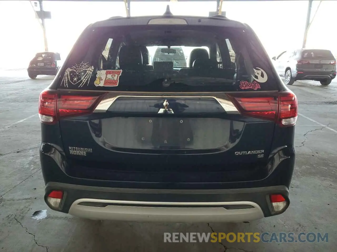 6 fotografías del automóvil dañado JA4AD3A35KZ045964 MITSUBISHI OUTLANDER 2019
