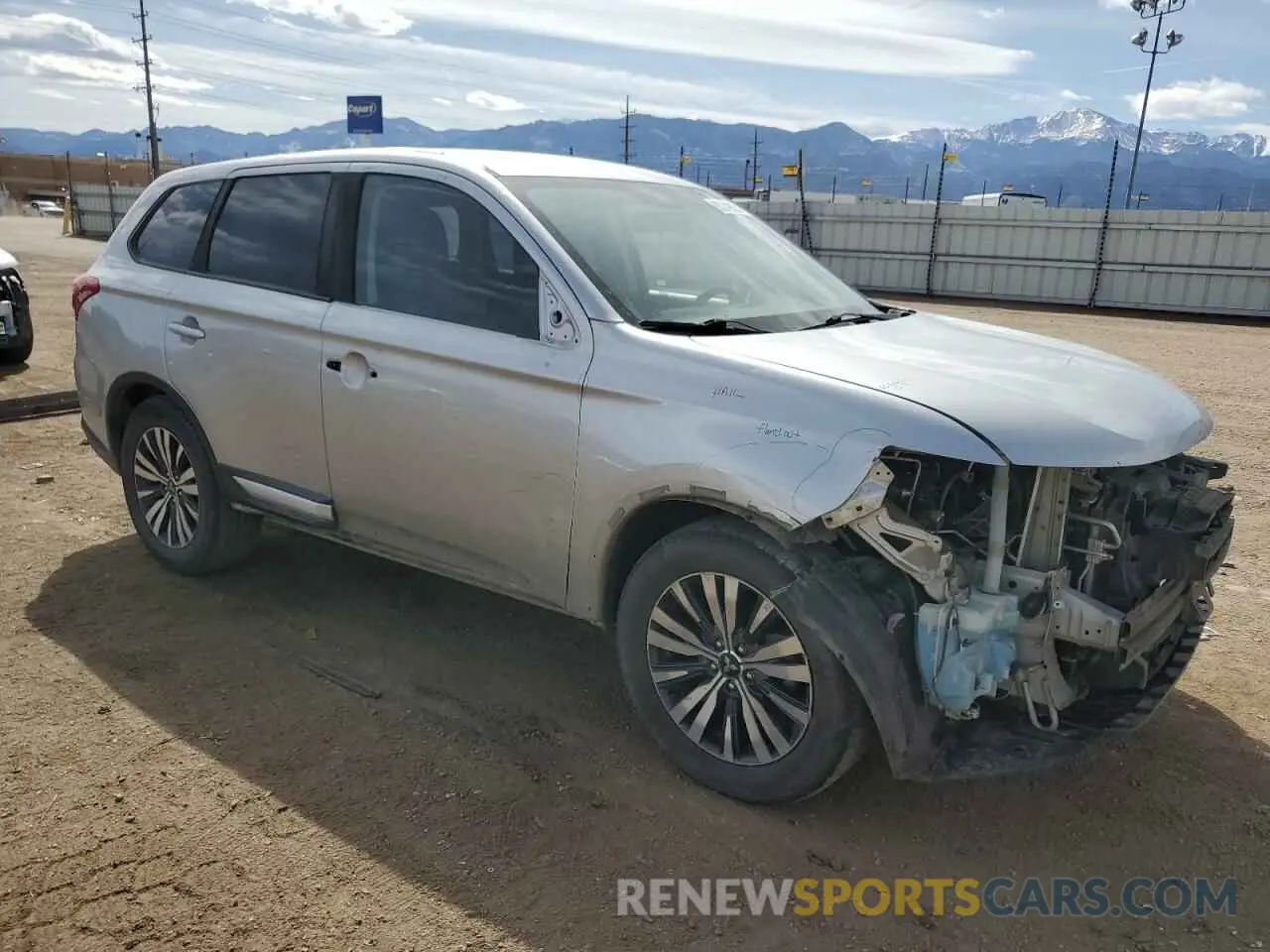4 fotografías del automóvil dañado JA4AD3A36KZ043852 MITSUBISHI OUTLANDER 2019